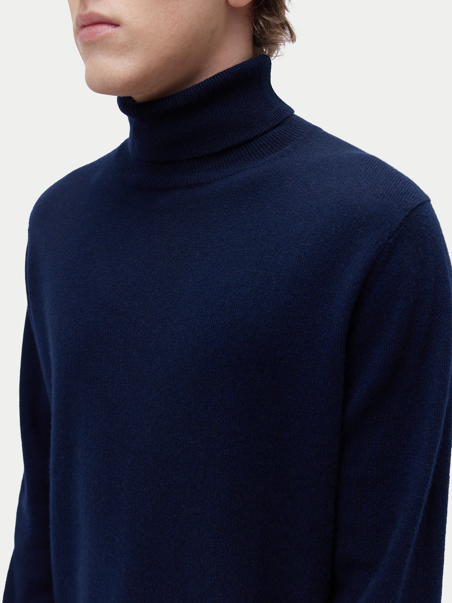 Men's Pure Cashmere Essential Turtle Neck Sweater Navy | Gobi Cashmere