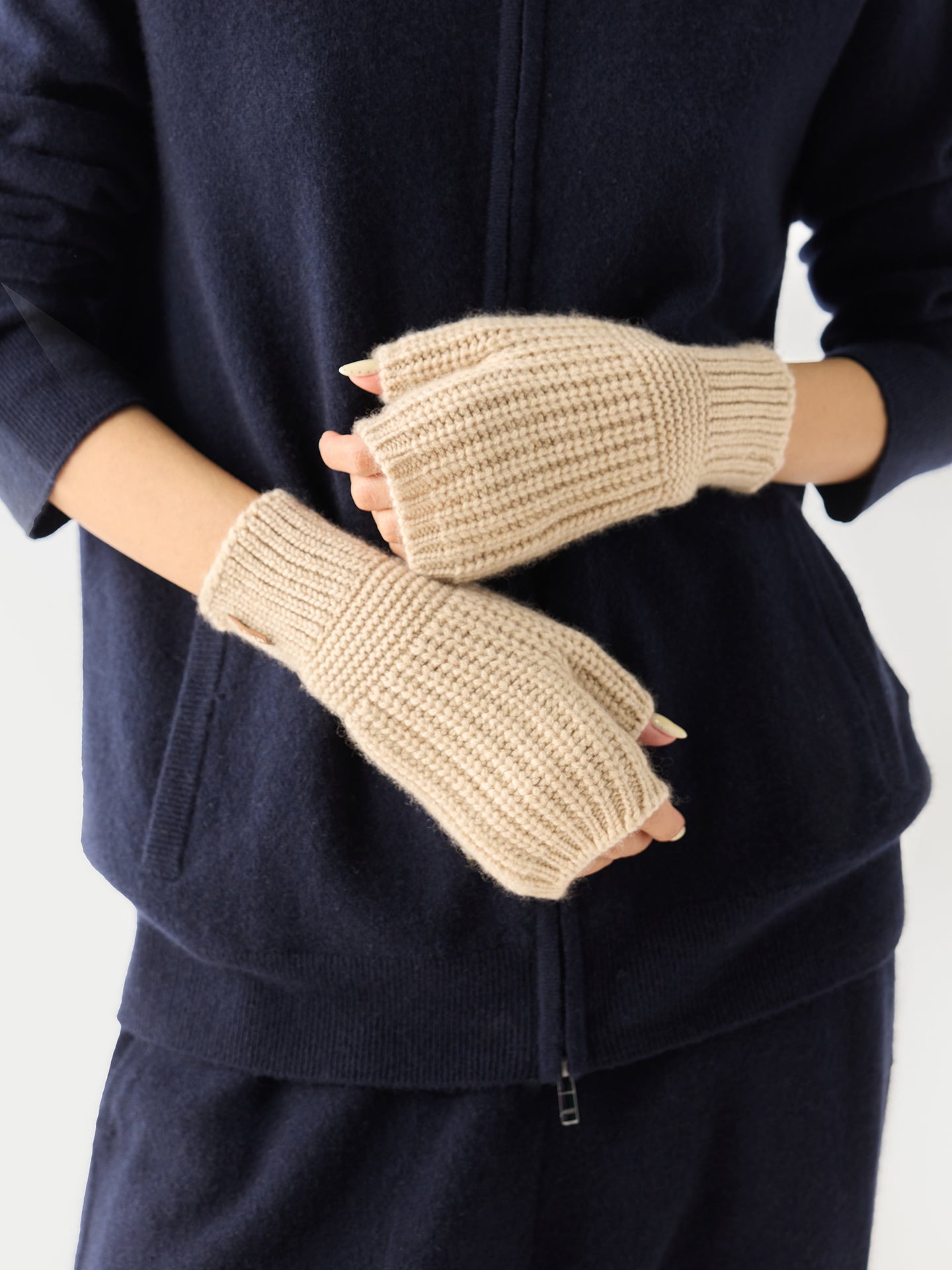 Organic Colour Rib-Knit Cashmere Gloves Beige - Gobi Cashmere