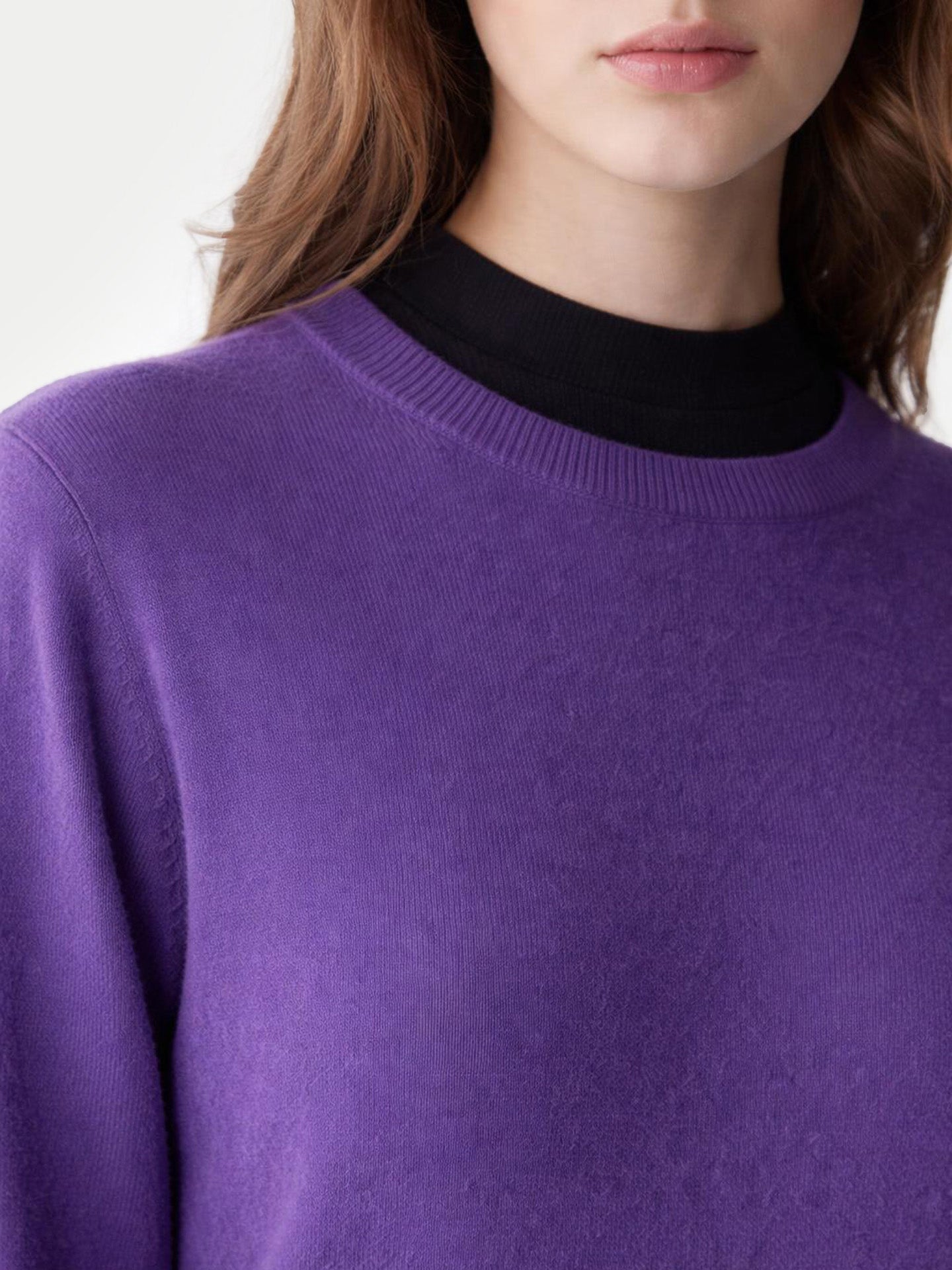 Essential Cashmere Crewneck Sweater Grape Jam - Gobi Cashmere