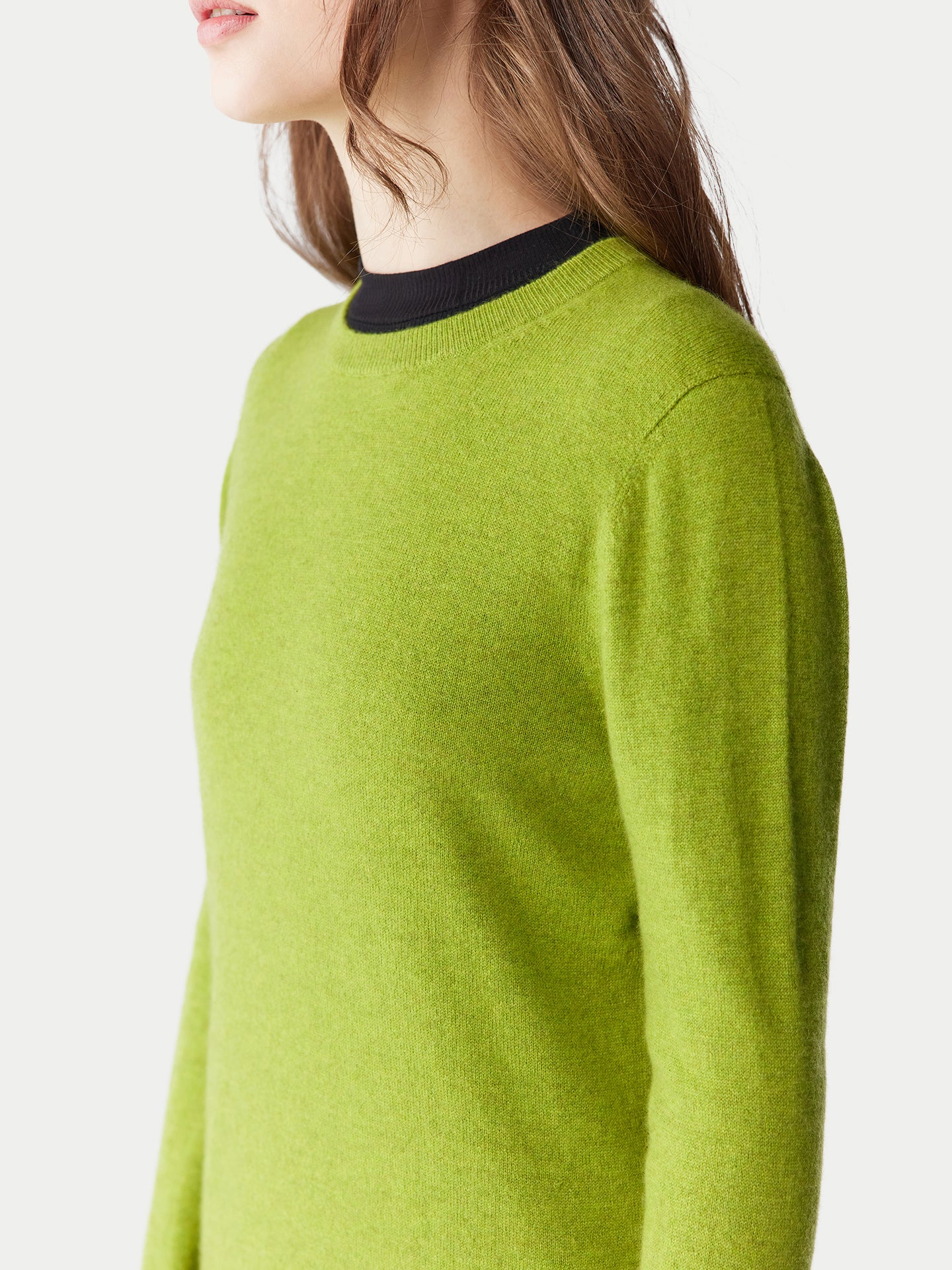 Women's Cashmere Essential Crew Neck Sweater Spinach Green - Gobi Cashmere