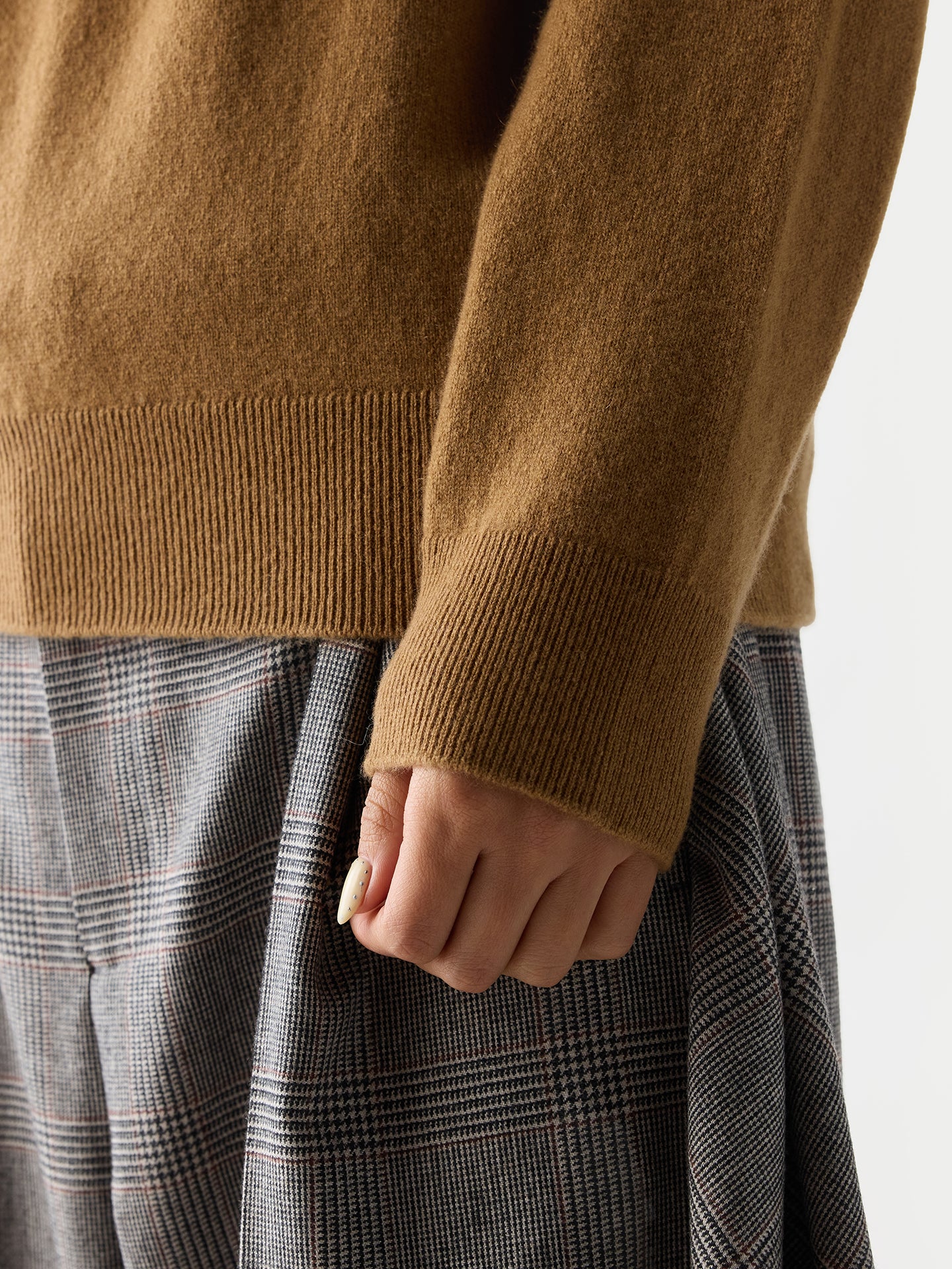 Women's Classic Cashmere Turtleneck Sweater Almond | GOBI Cashmere