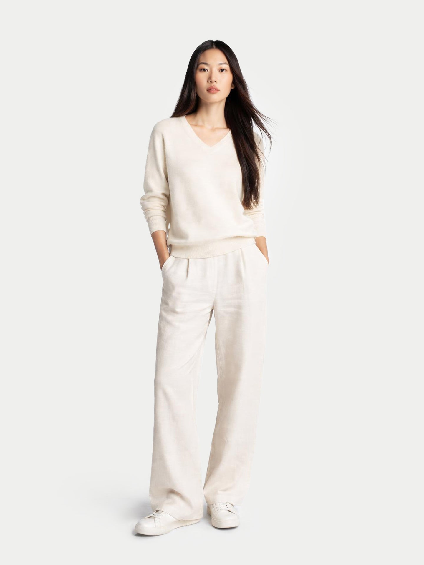 Organic Colour Cashmere Essential V-Neck Sweater Off White - Gobi Cashmere