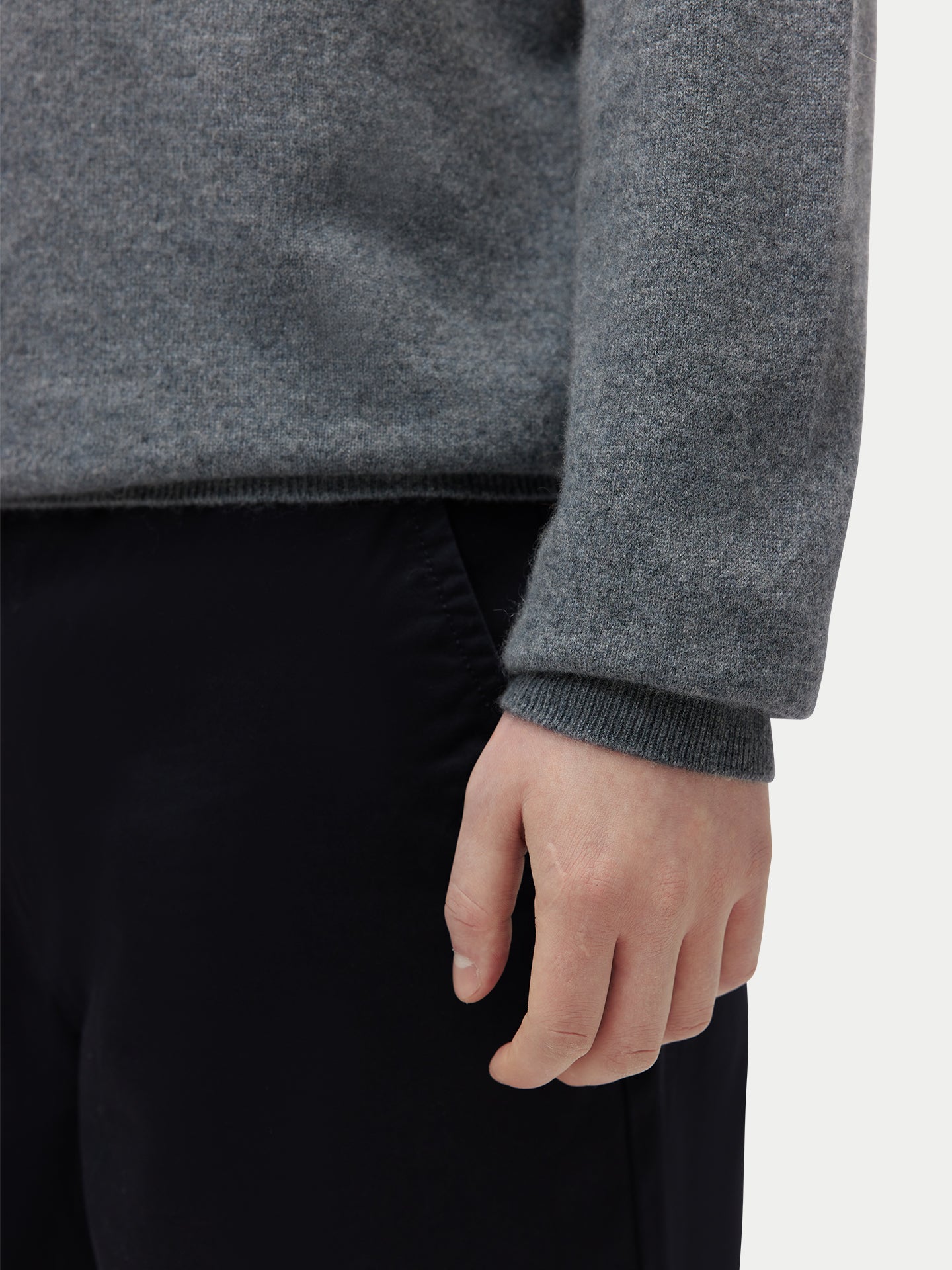 Men's Pure Cashmere Essential Crew Neck Sweater Steel Gray | Gobi Cashmere