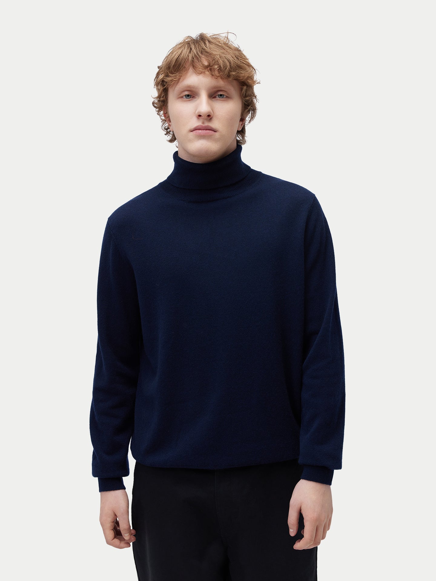 Men's Pure Cashmere Essential Turtle Neck Sweater Navy | Gobi Cashmere