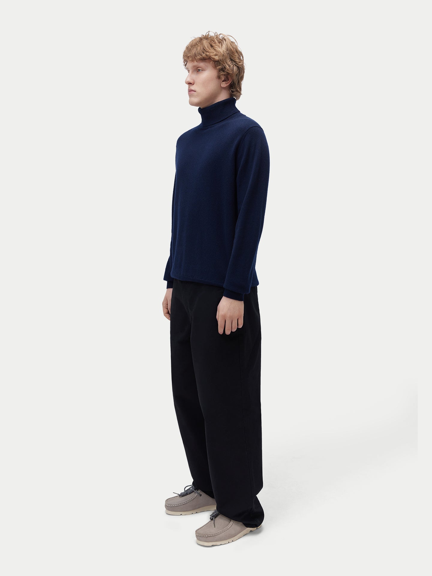 Men's Pure Cashmere Essential Turtle Neck Sweater Navy | Gobi Cashmere