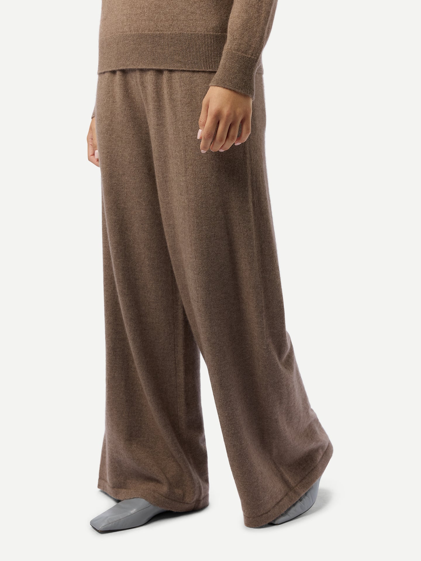 Wide-Leg Cashmere Pants