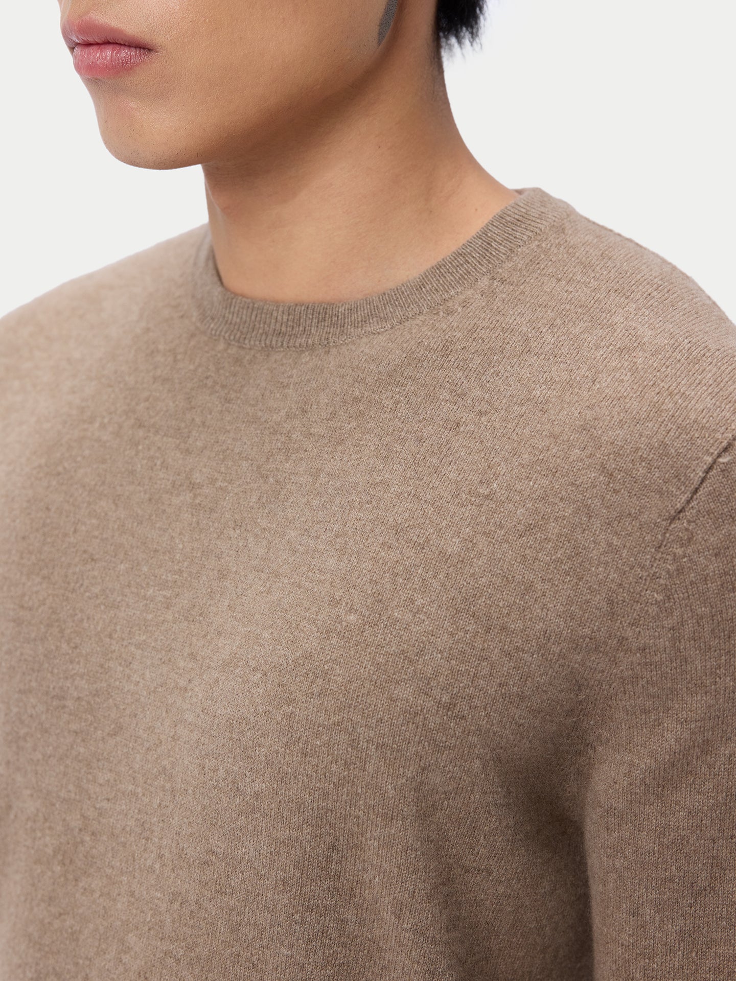 Kaszmirowy sweter Basic z okrągłym dekoltem   
