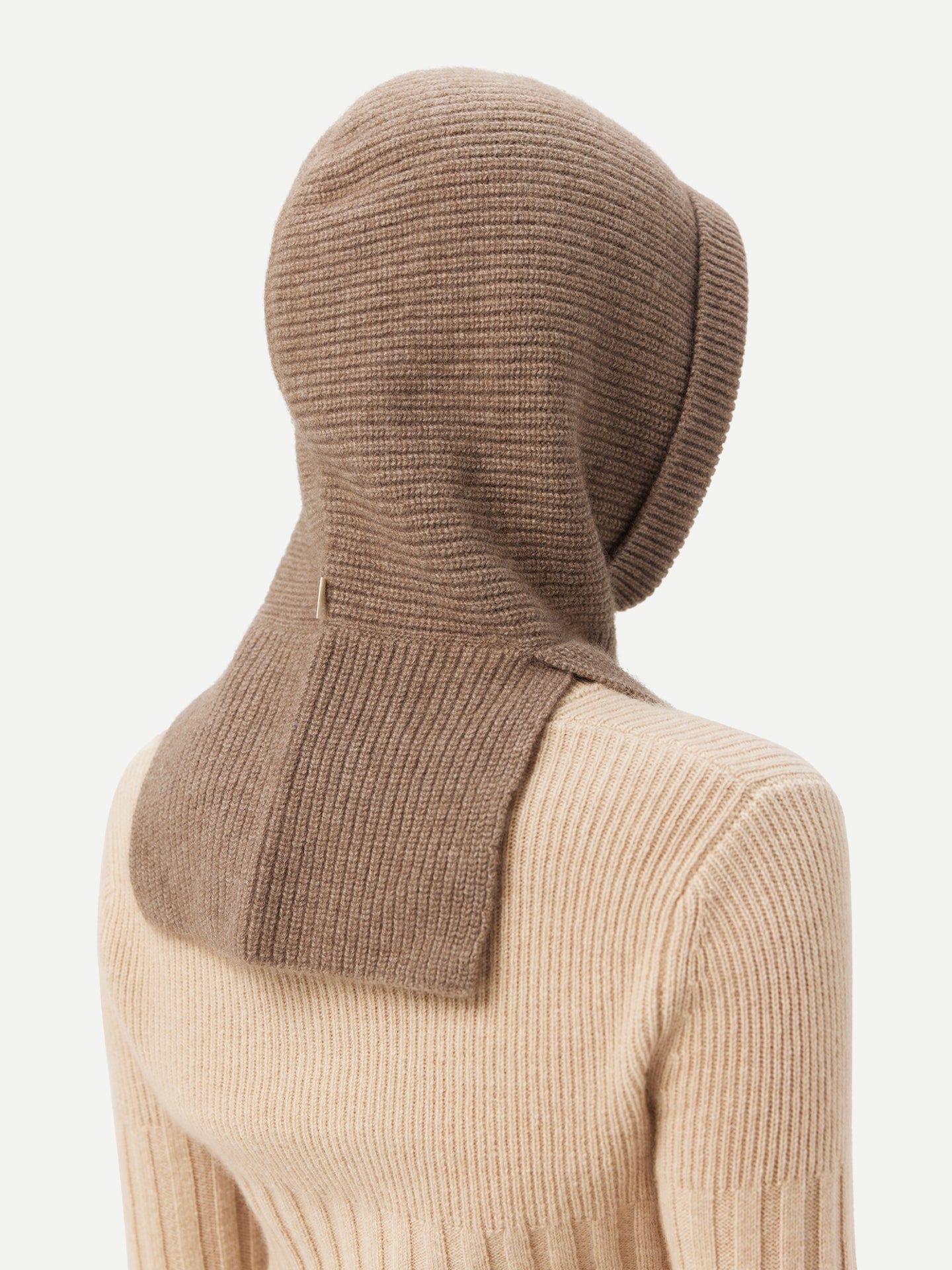 Women's Cashmere Cable-Knit Cashmere Hood Taupe - Gobi Cashmere