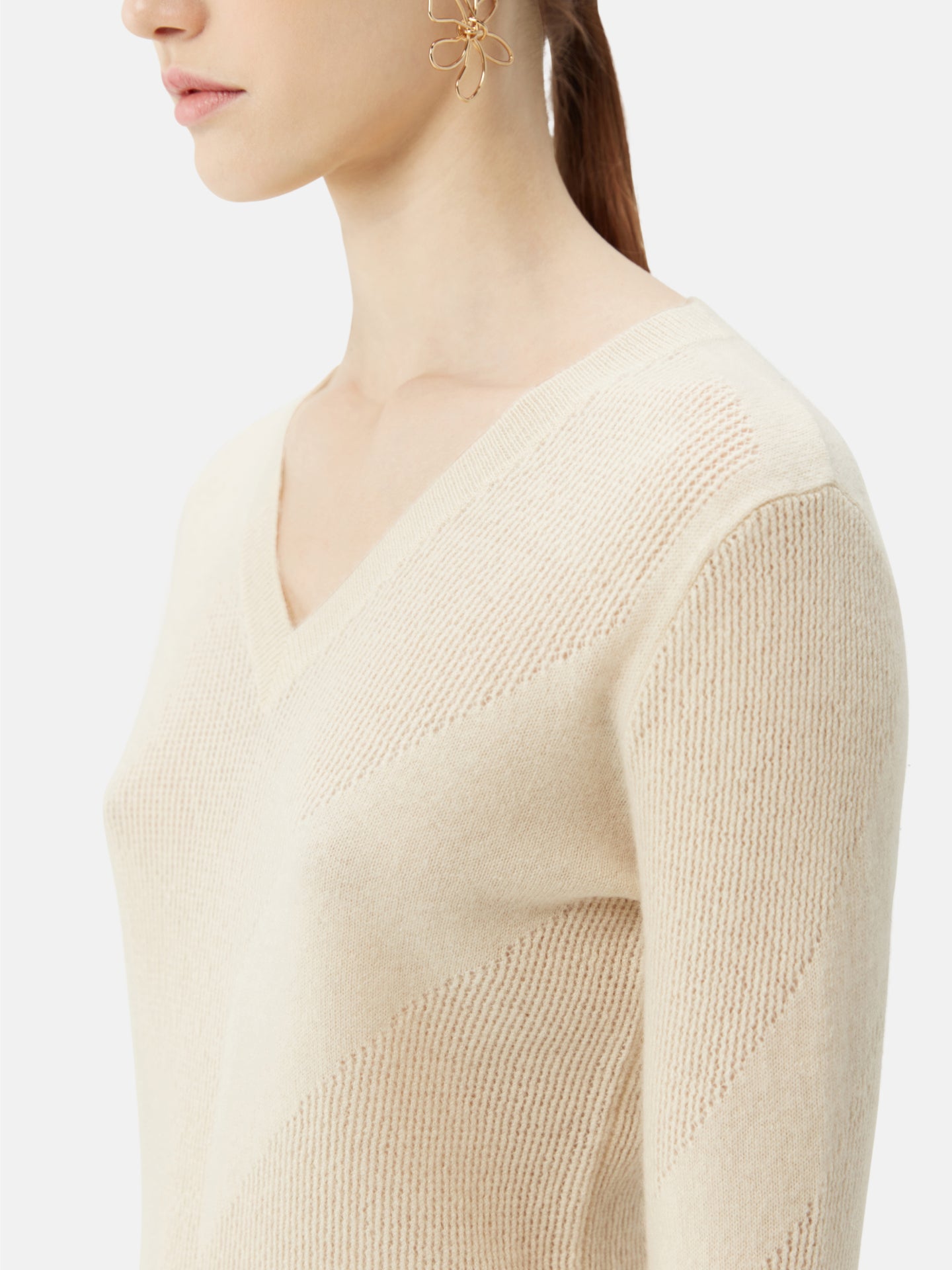 Women's Organic Colour Cashmere V-neck Sweater Off White - Gobi Cashmere