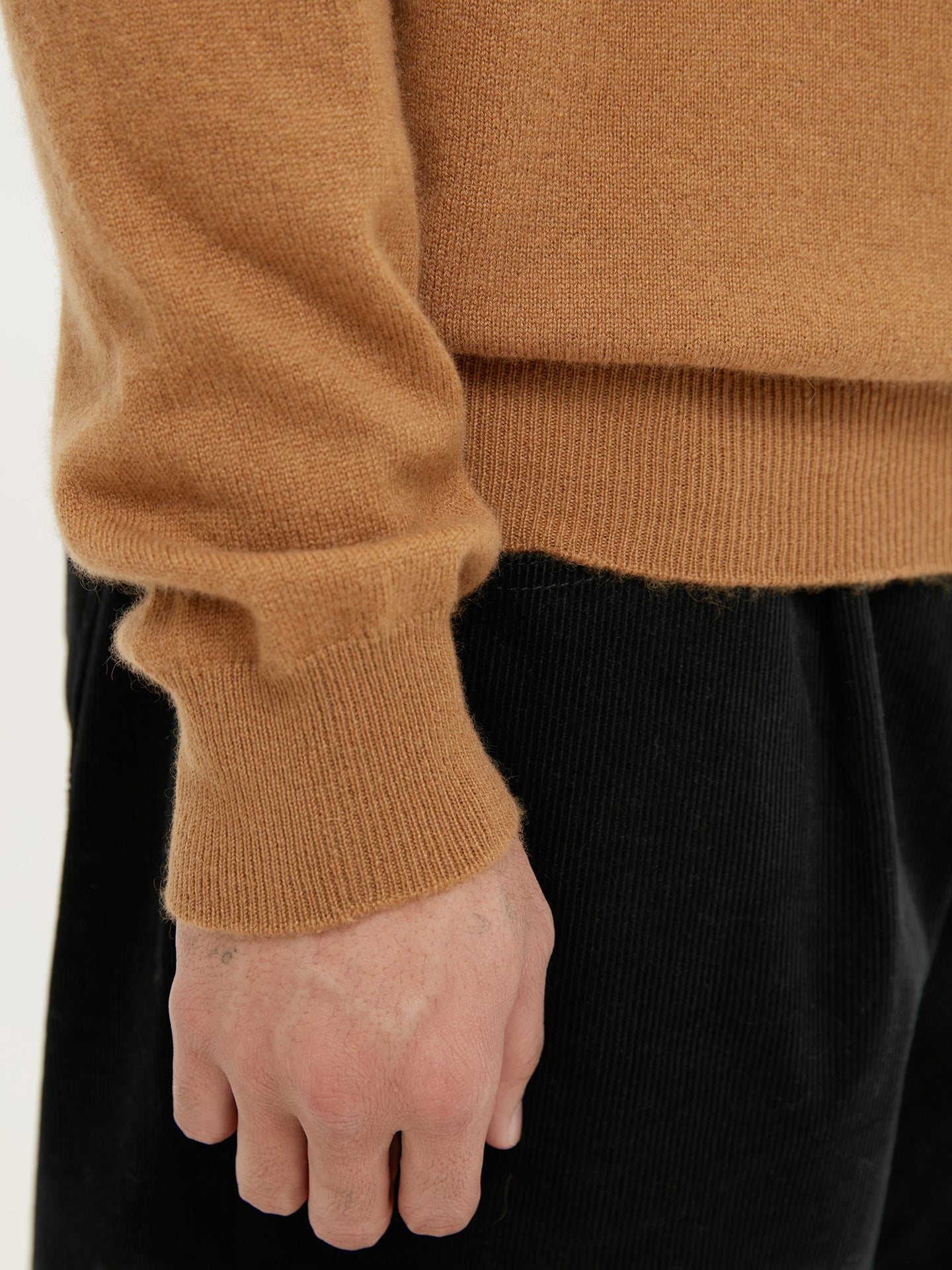 Men's Cashmere Basic Turtle Neck Sweater Almond - Gobi Cashmere