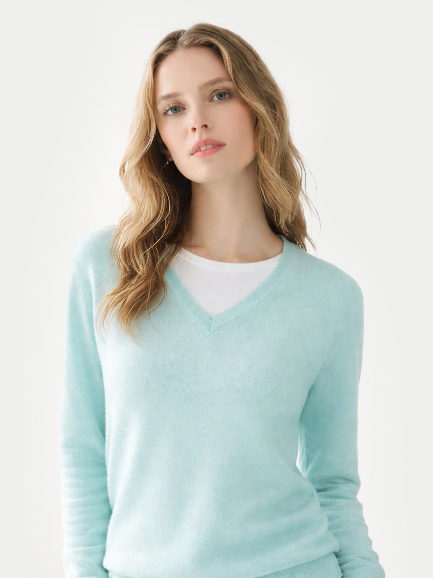 Essential Cashmere V-Neck Sweater Blue Glass - Gobi Cashmere