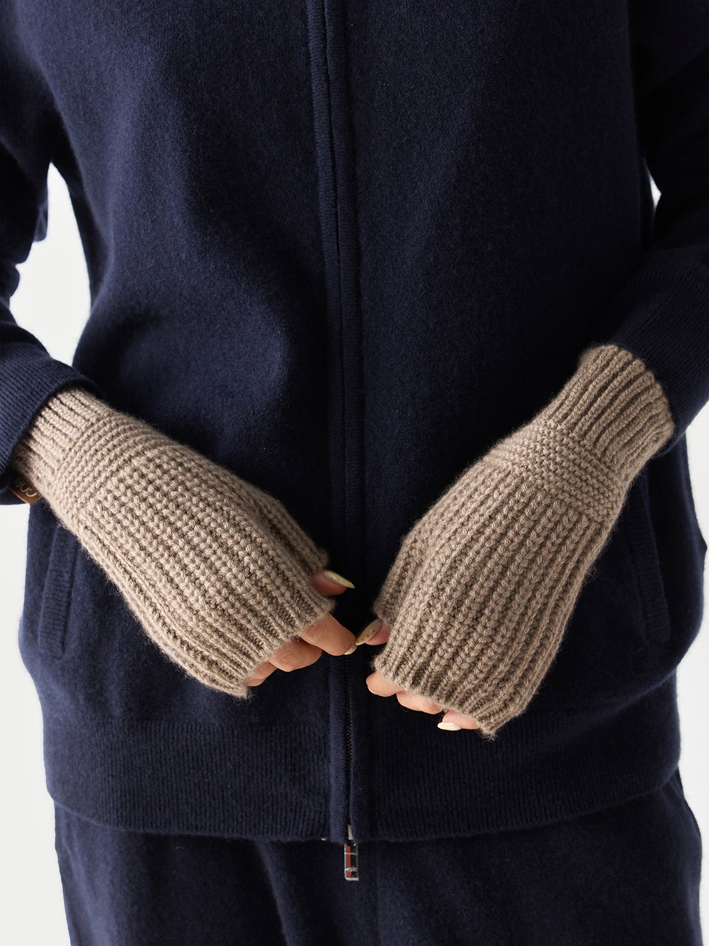 Organic Colour Rib-Knit Cashmere Gloves Taupe - Gobi Cashmere