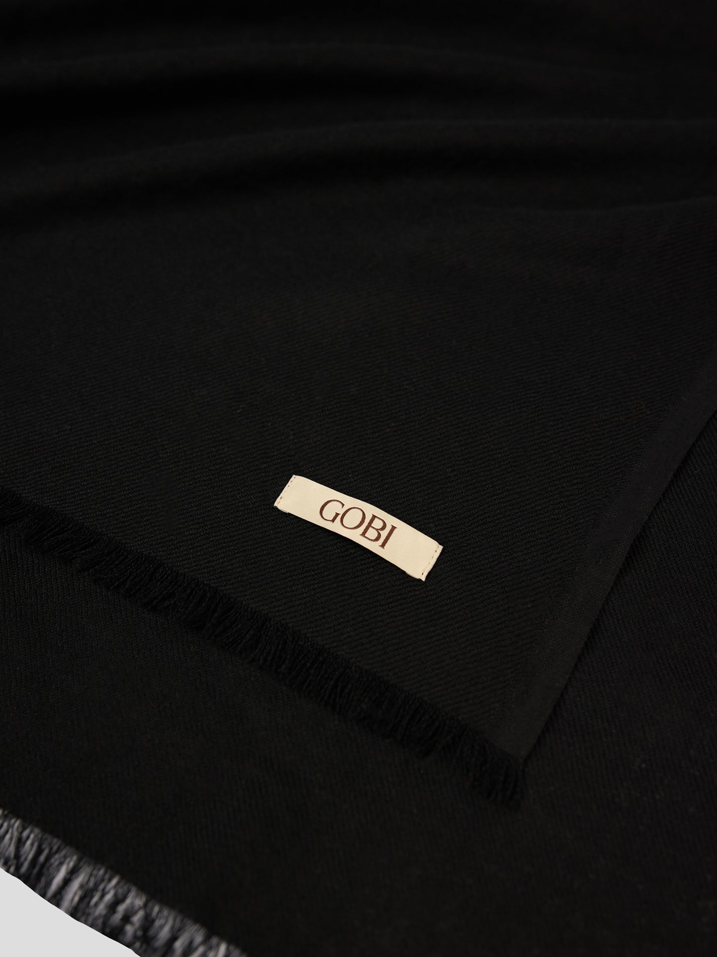 Lightweight Cashmere Woven Scarf Black - Gobi Cashmere