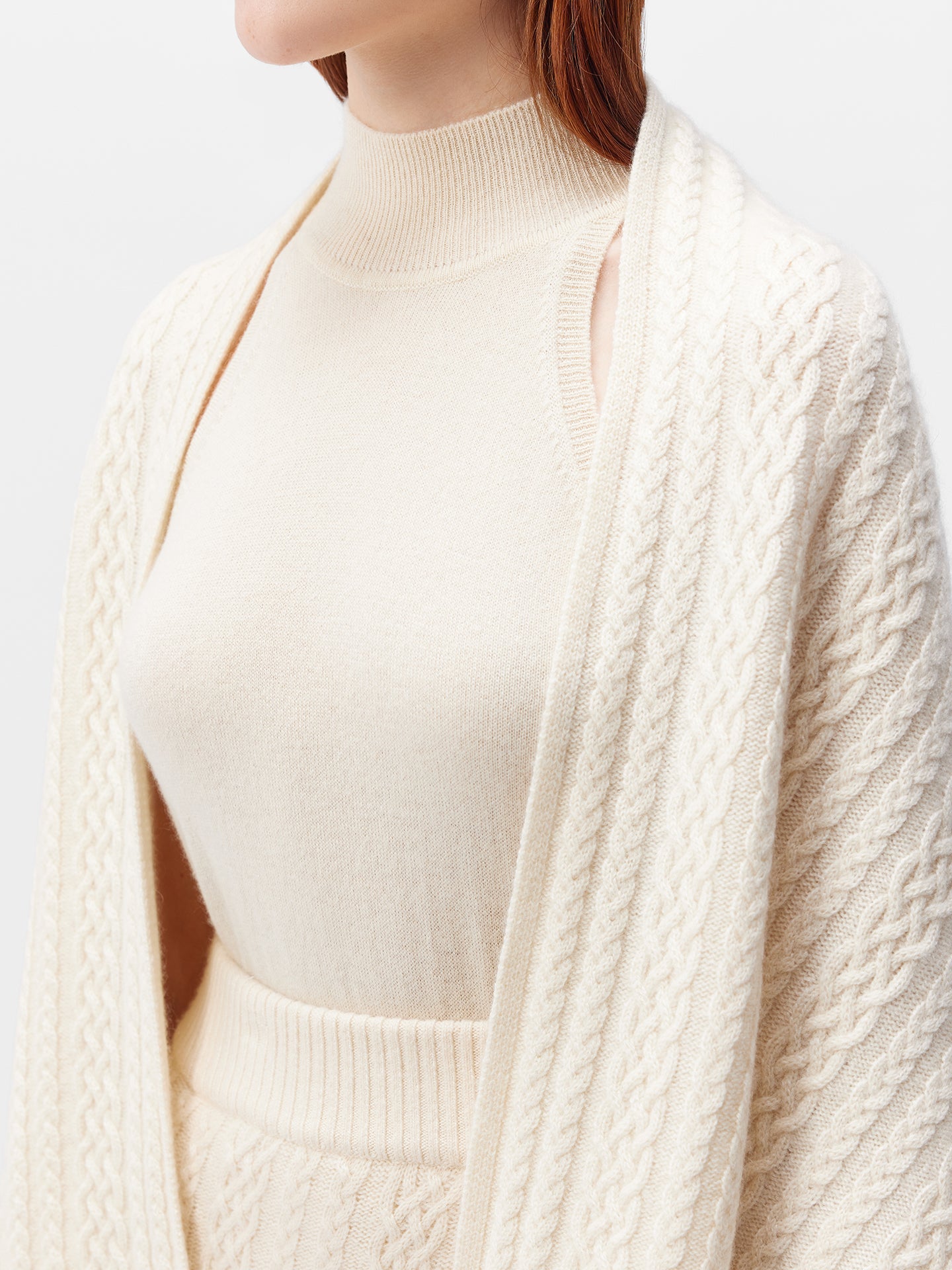 Women's Organic Colour Cable-Knit Cashmere Poncho Off White - Gobi Cashmere