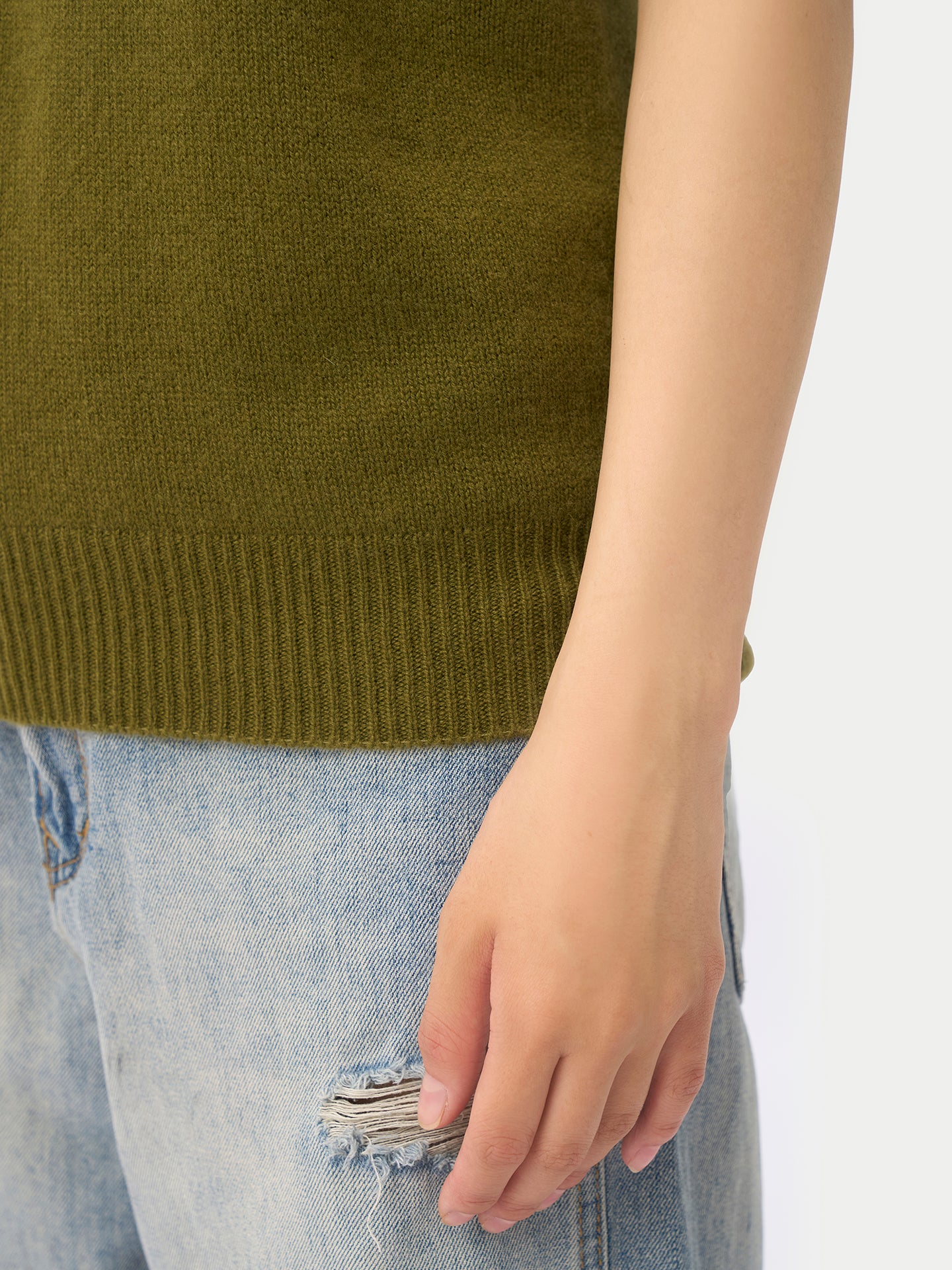 Women's Relaxed V-Neck Cashmere Vest