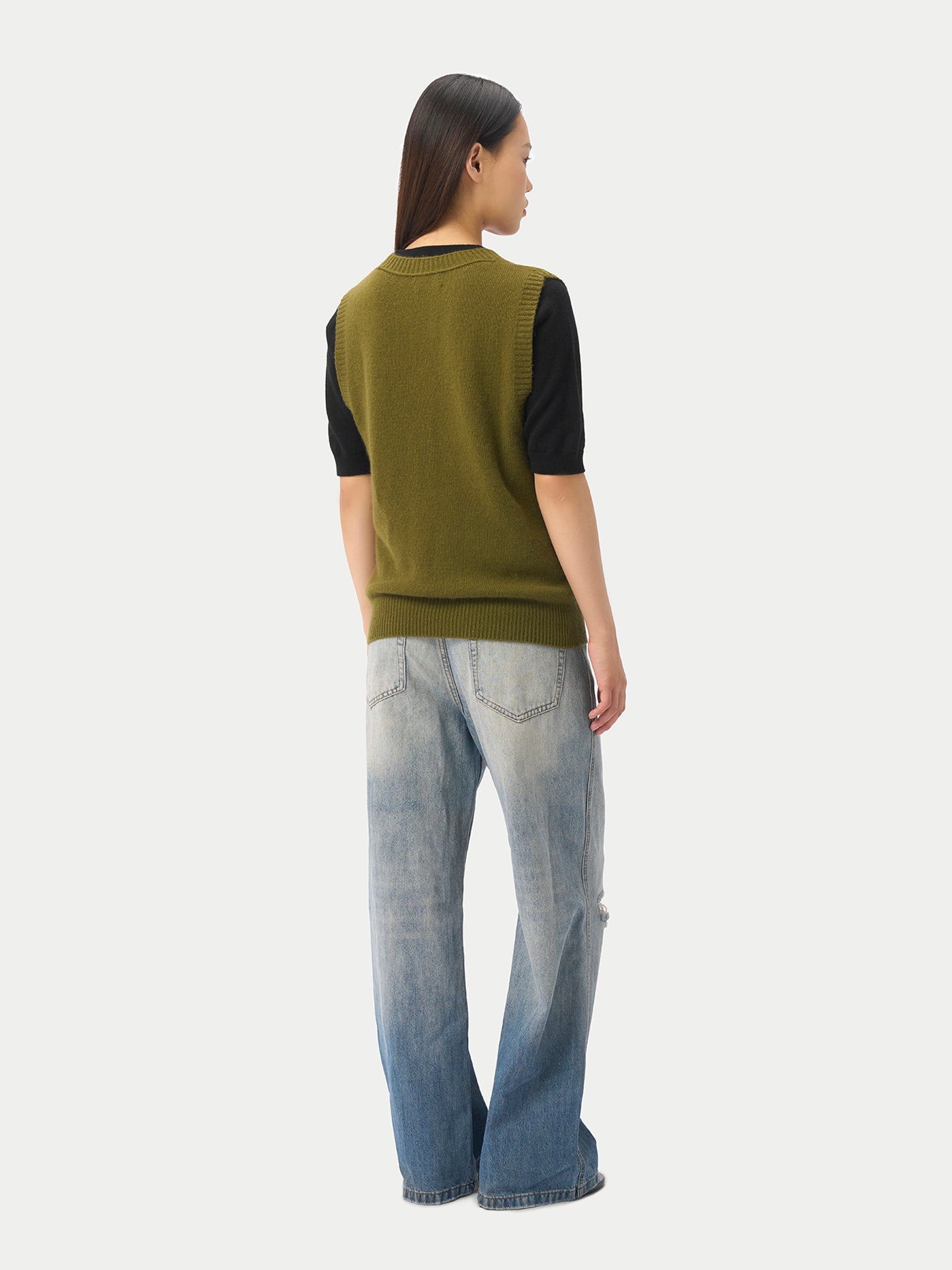 Women's Relaxed V-Neck Cashmere Vest