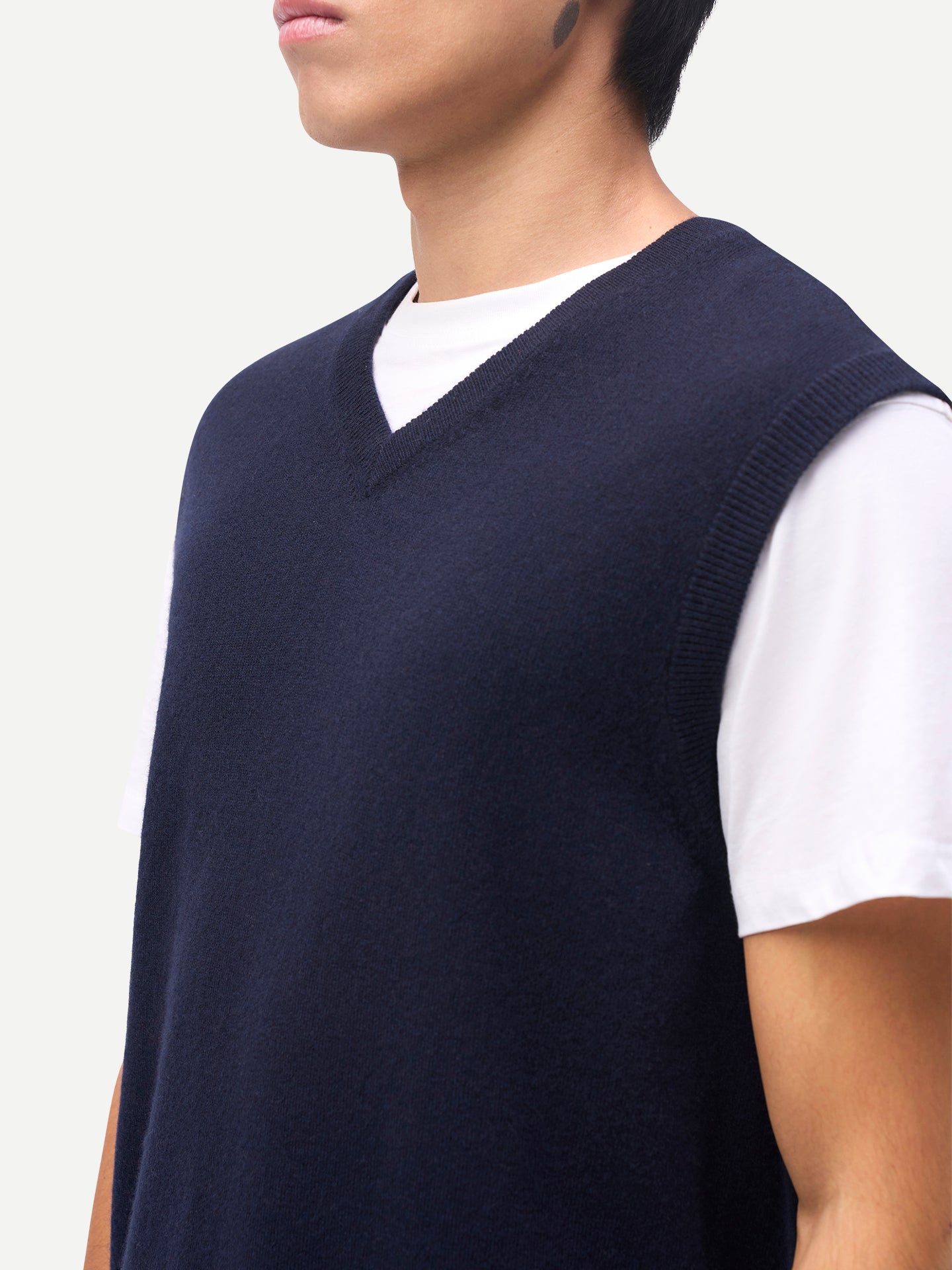 Timeless V-Neck Cashmere Vest