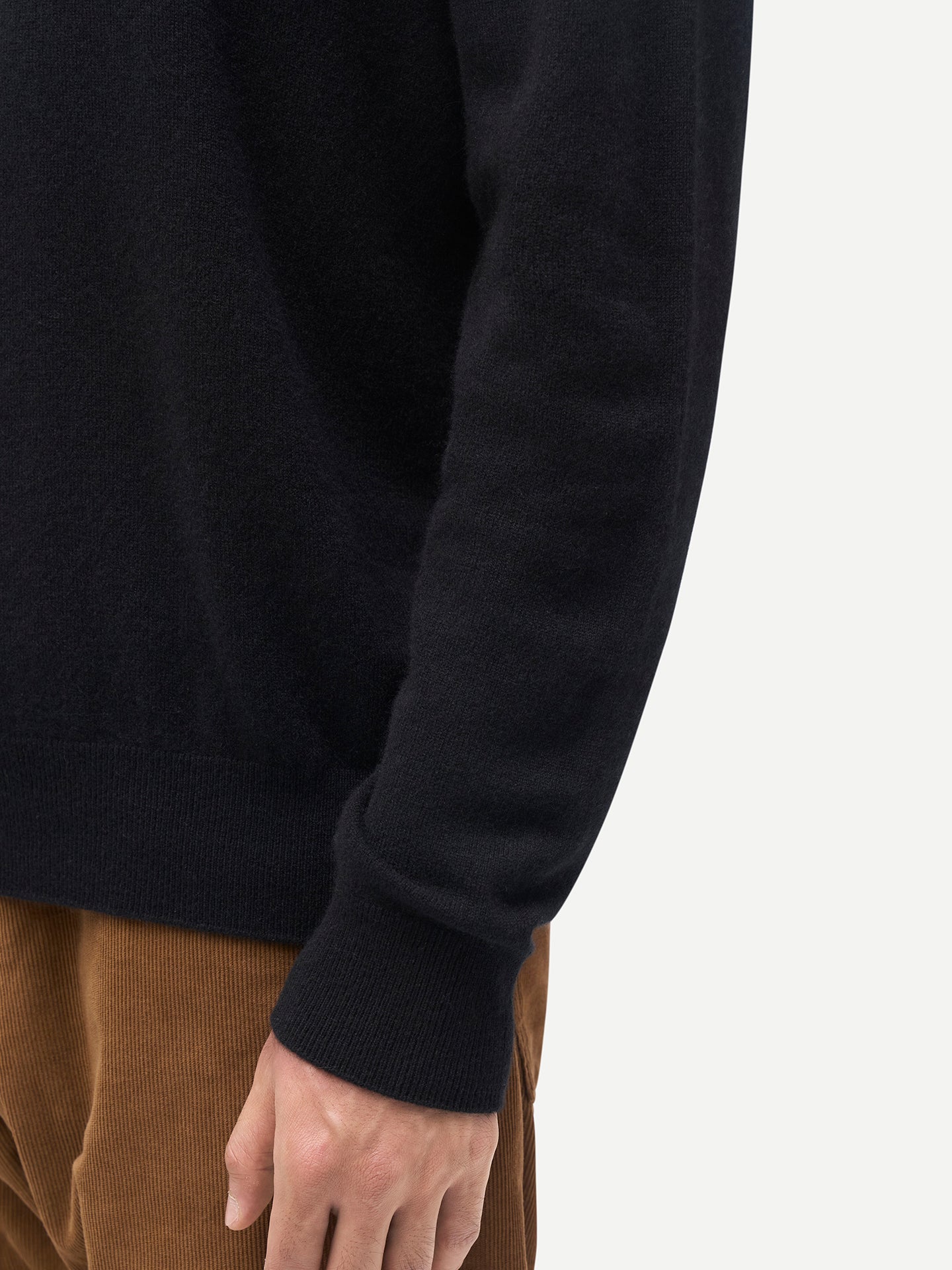 Timeless Mock Neck Cashmere Sweater Black - Gobi Cashmere