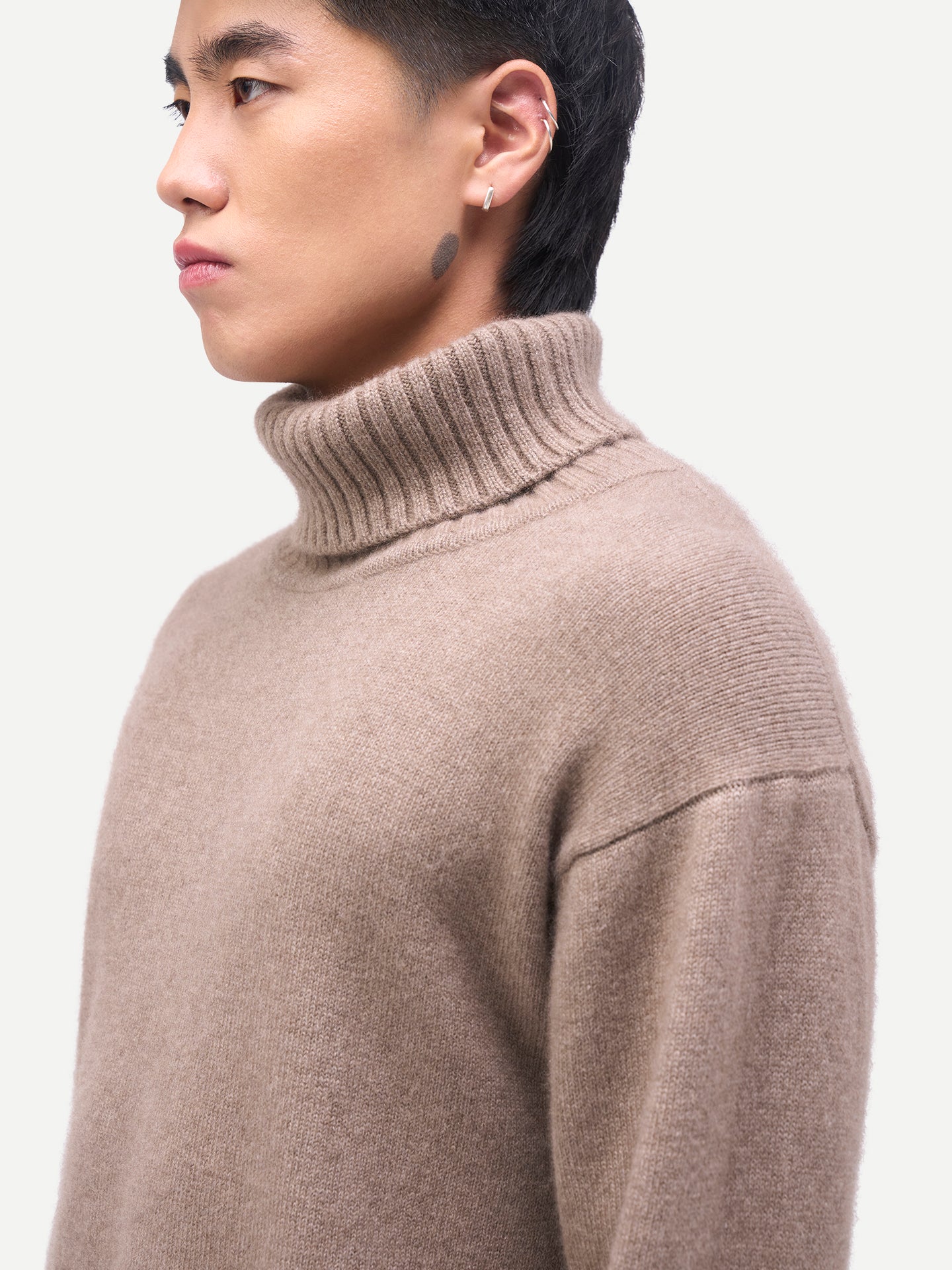 Men's Cashmere Turtleneck Taupe - Gobi Cashmere