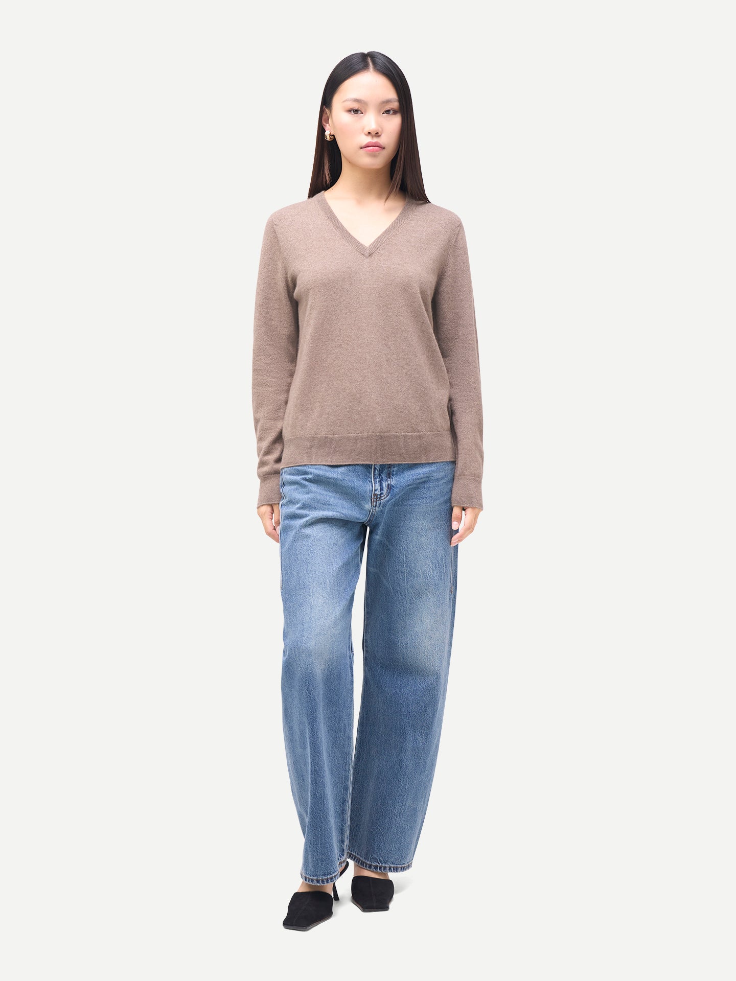 Women's Classic Cashmere V-Neck Sweater Taupe | GOBI Cashmere