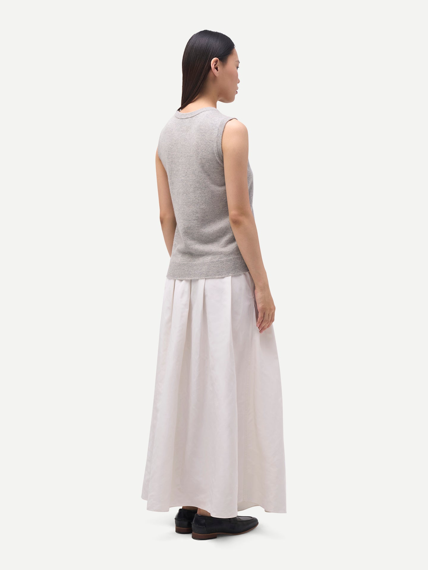 Timeless Cashmere Crewneck Vest