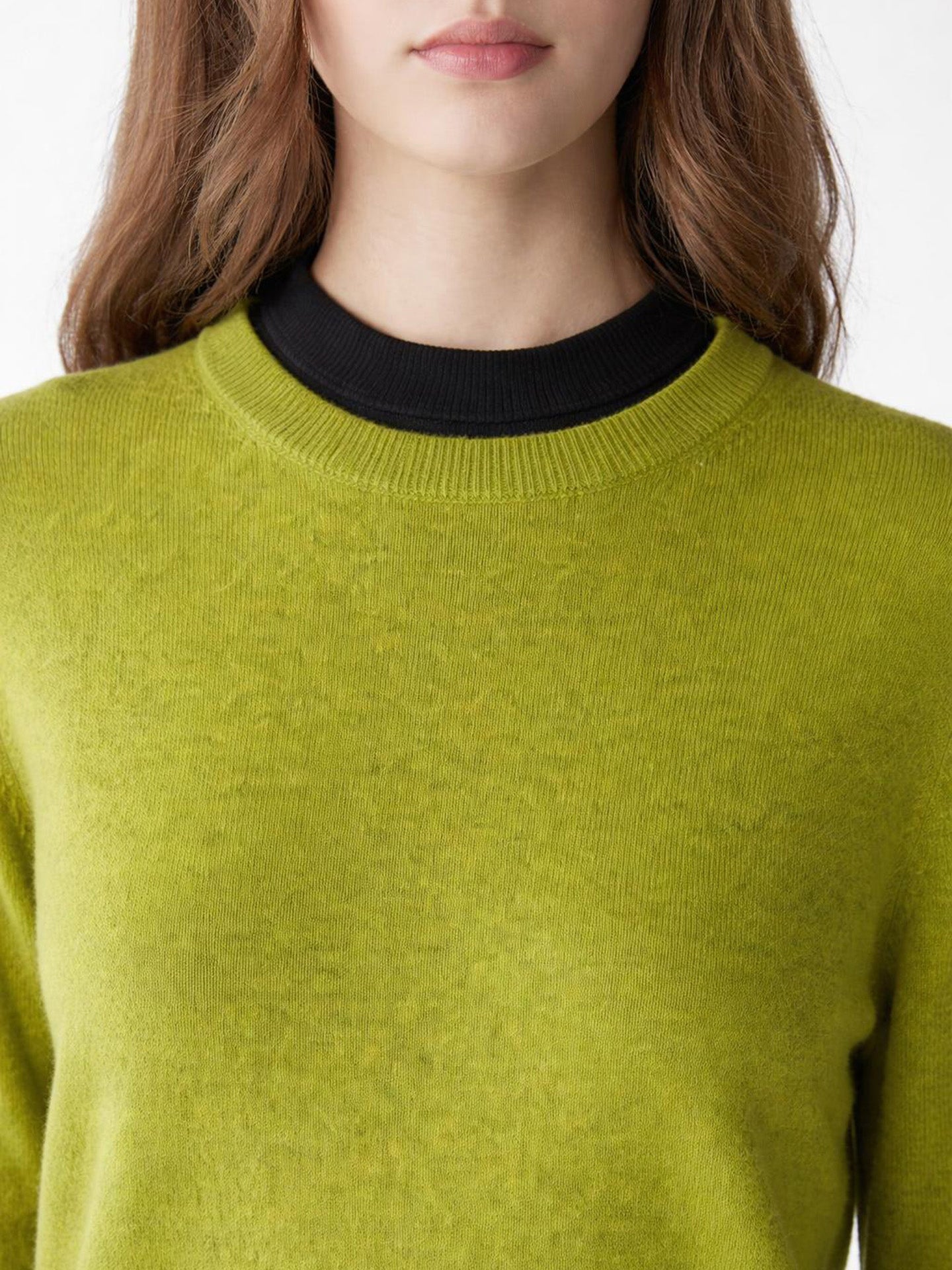 Essential Cashmere Crewneck Sweater Spinach Green - Gobi Cashmere