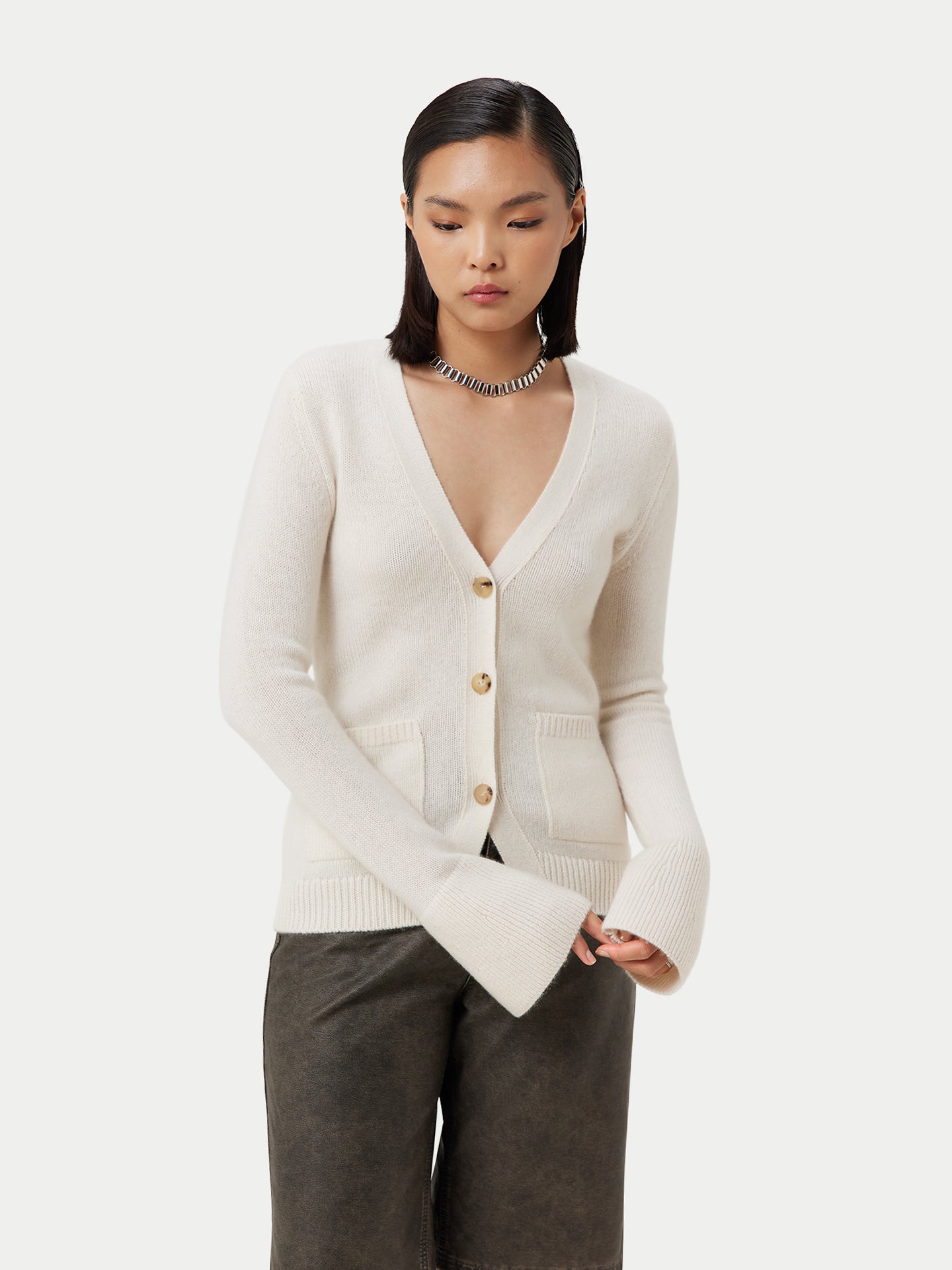 Women's Buttoned Cashmere V-Neck Cardigan Coconut Milk - Gobi Cashmere