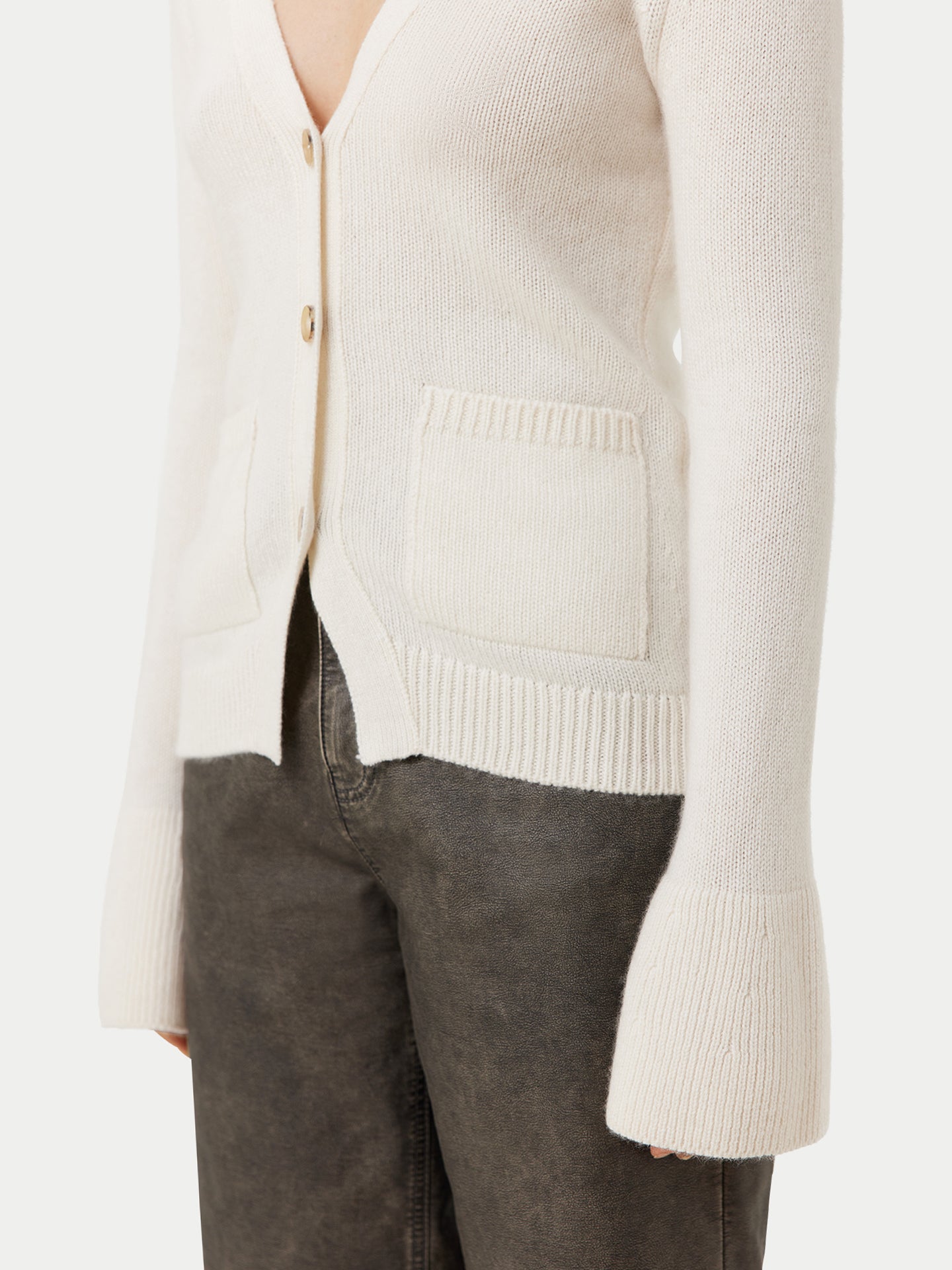 Women's Buttoned Cashmere V-Neck Cardigan Coconut Milk - Gobi Cashmere