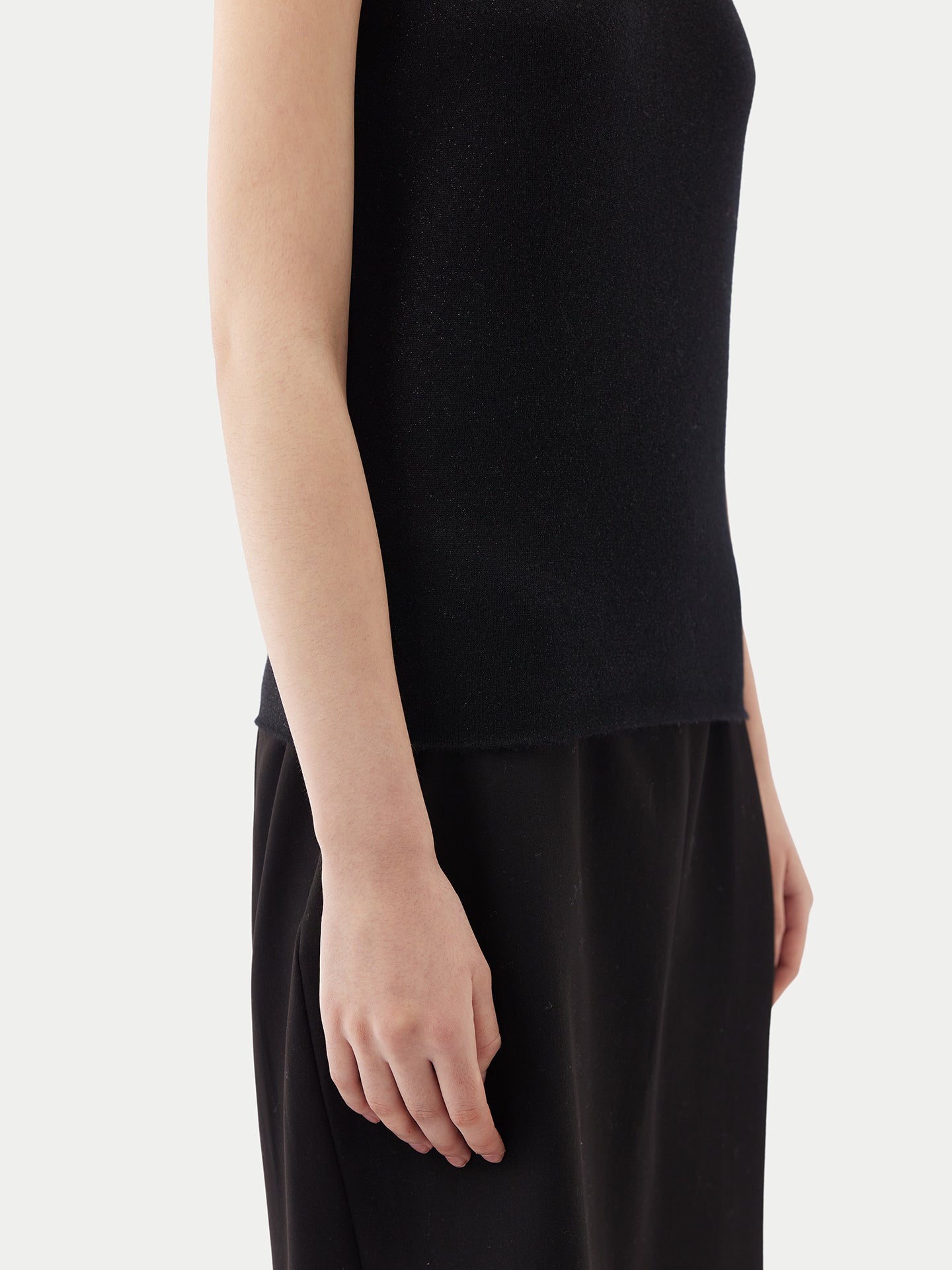 Women's Cashmere Silk Sleeveless Asymmetric Top Black - Gobi Cashmere