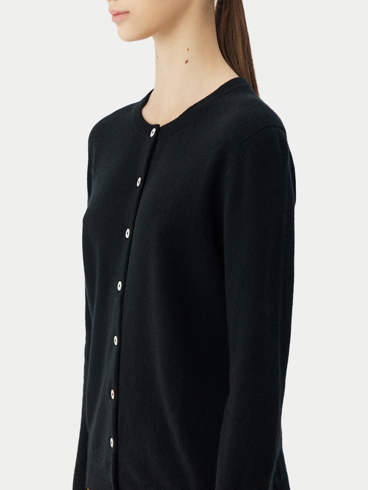 Women's Cashmere Crew Neck Cardigan Black - Gobi Cashmere