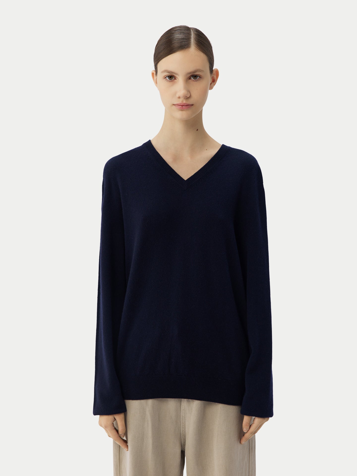 Women's  Essential Cashmere V-Neck Sweater Navy - Gobi Cashmere