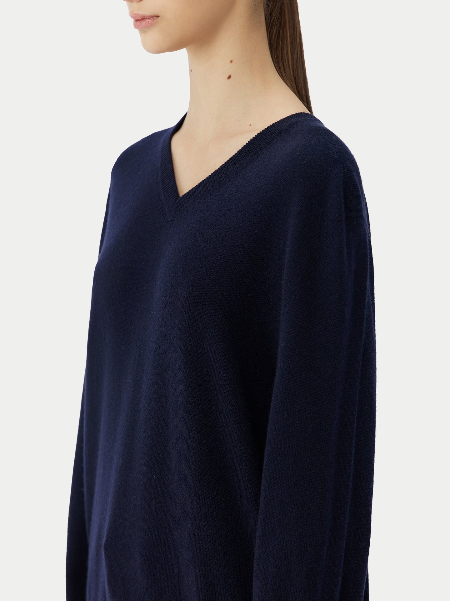 Women's  Essential Cashmere V-Neck Sweater Navy - Gobi Cashmere