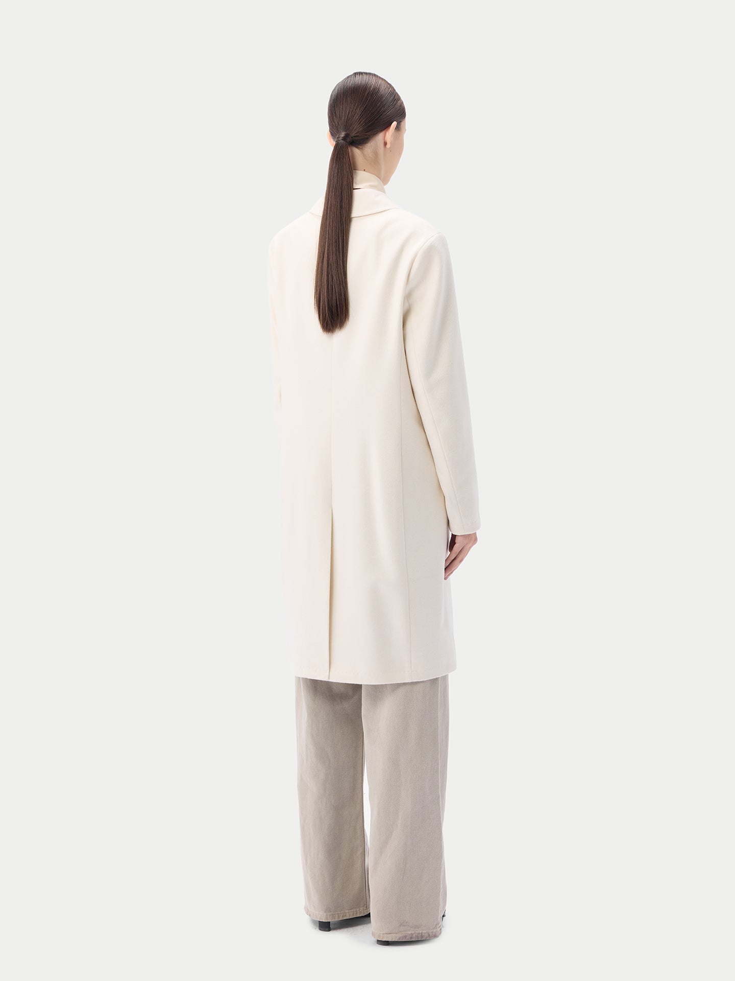 Women's Notch Lapel Midi-Length Cashmere Coat White - Gobi Cashmere