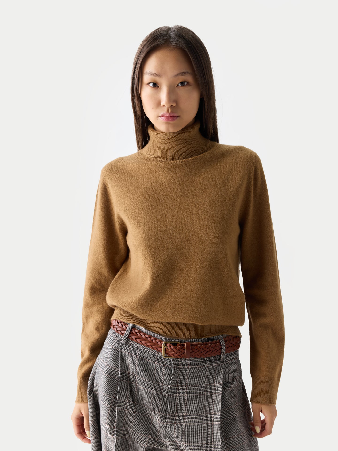Women's Classic Cashmere Turtleneck Sweater Almond | GOBI Cashmere