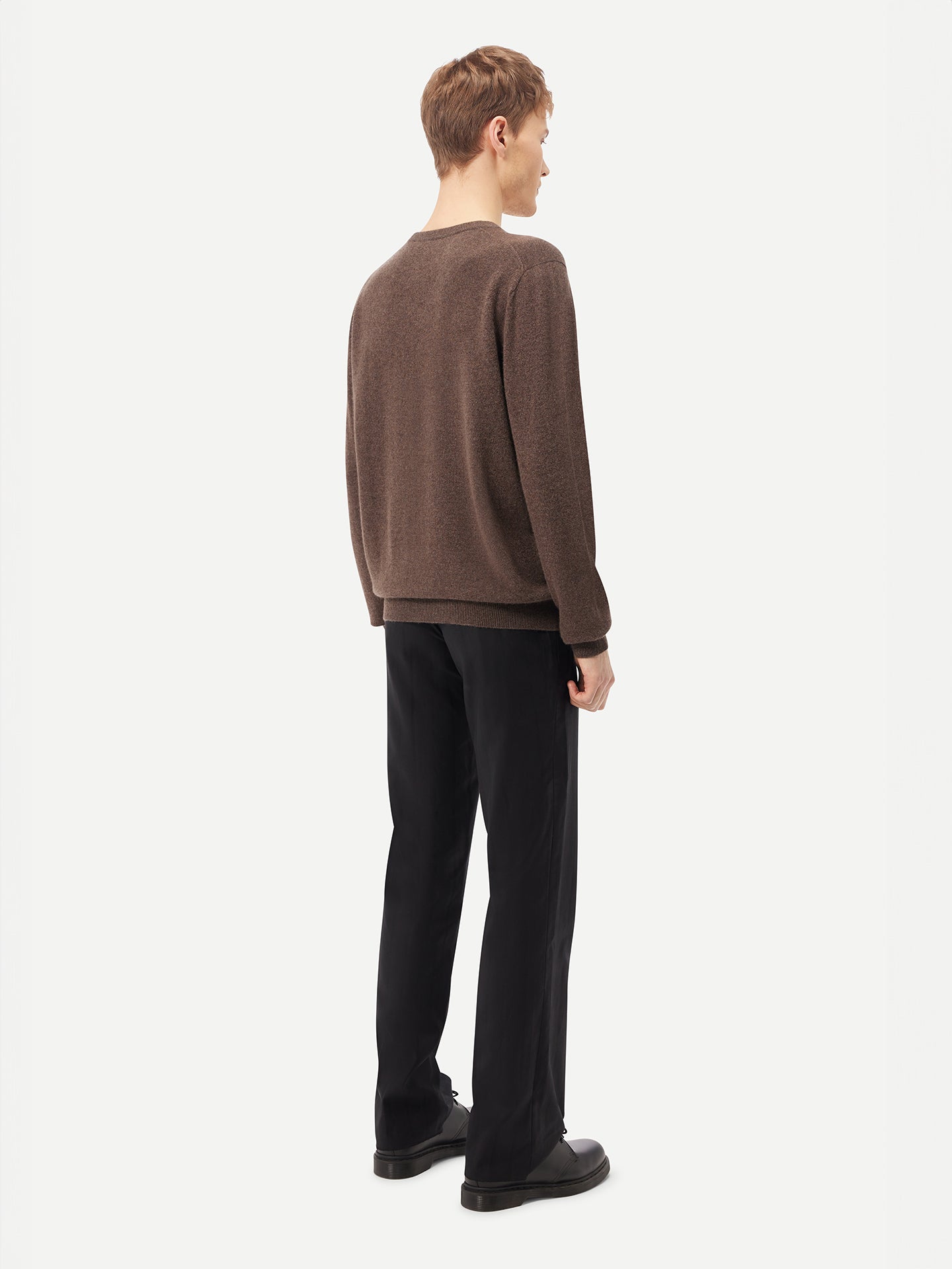 Men's Cashmere Basic V-Neck Sweater Cocoa - Gobi Cashmere