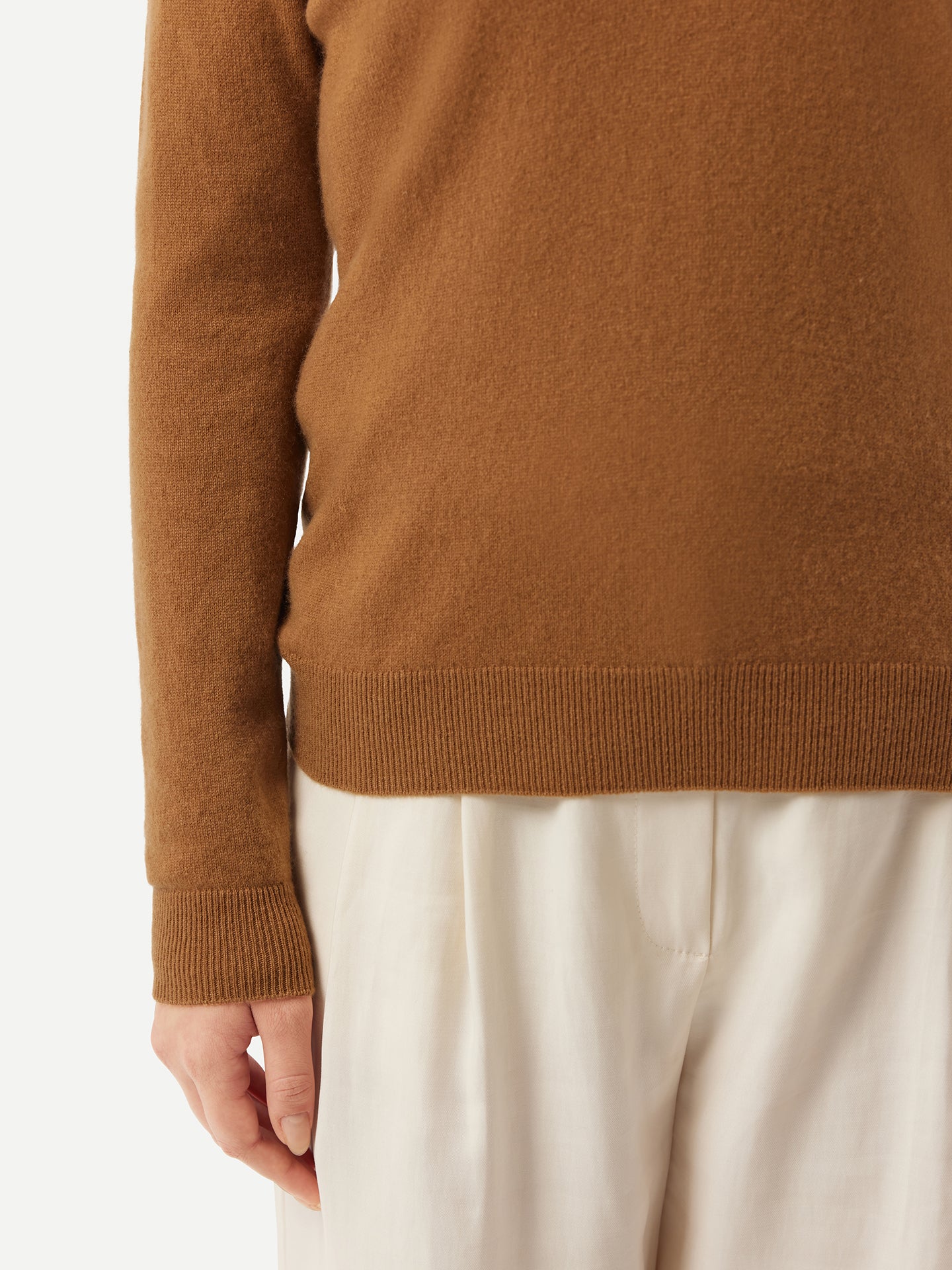 Women's Basic Cashmere V-Neck Sweater Almond - Gobi Cashmere