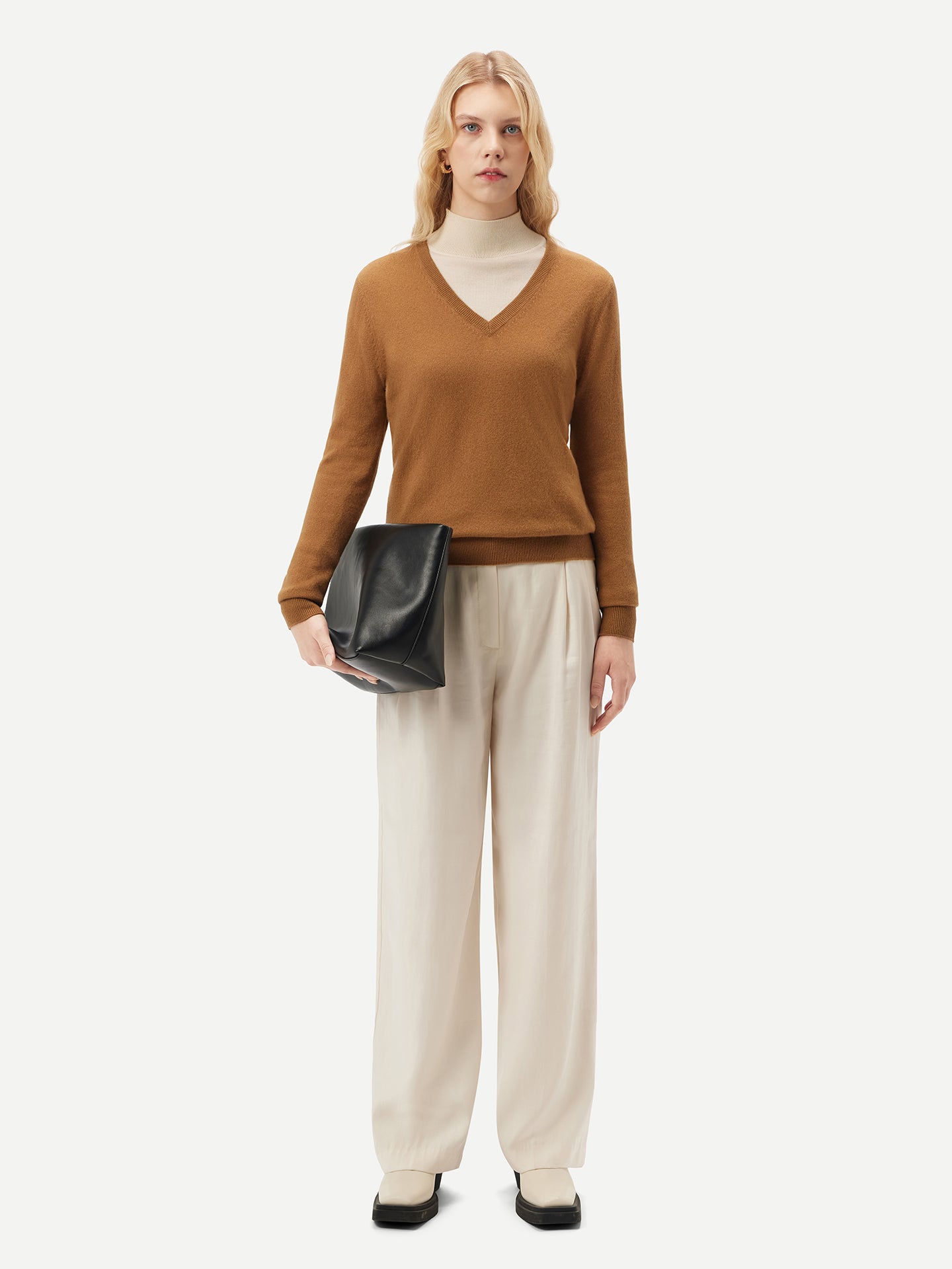 Women's Basic Cashmere V-Neck Sweater Almond - Gobi Cashmere