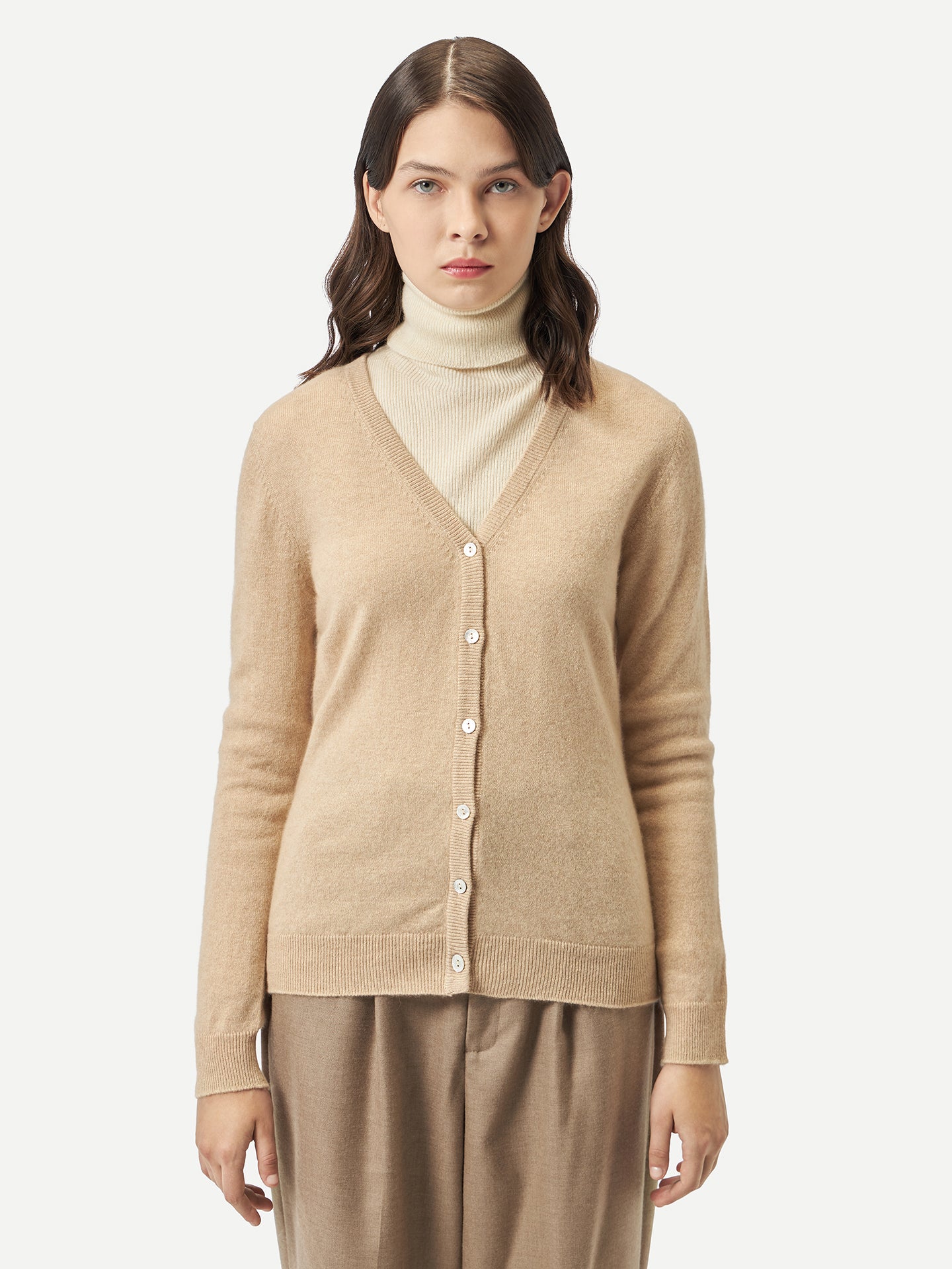 Women's Cashmere V-neck Button Cardigan Beige - Gobi Cashmere