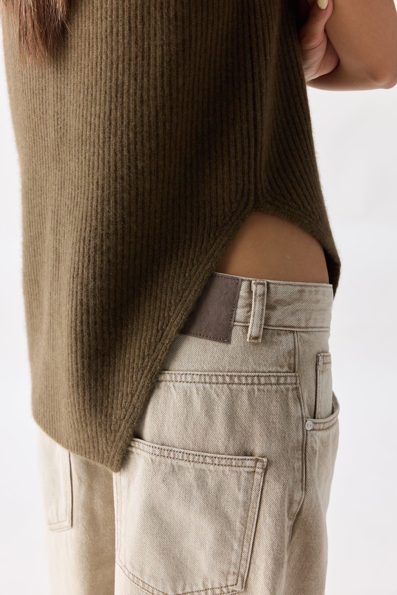 Turtle Neck Cashmere Vest