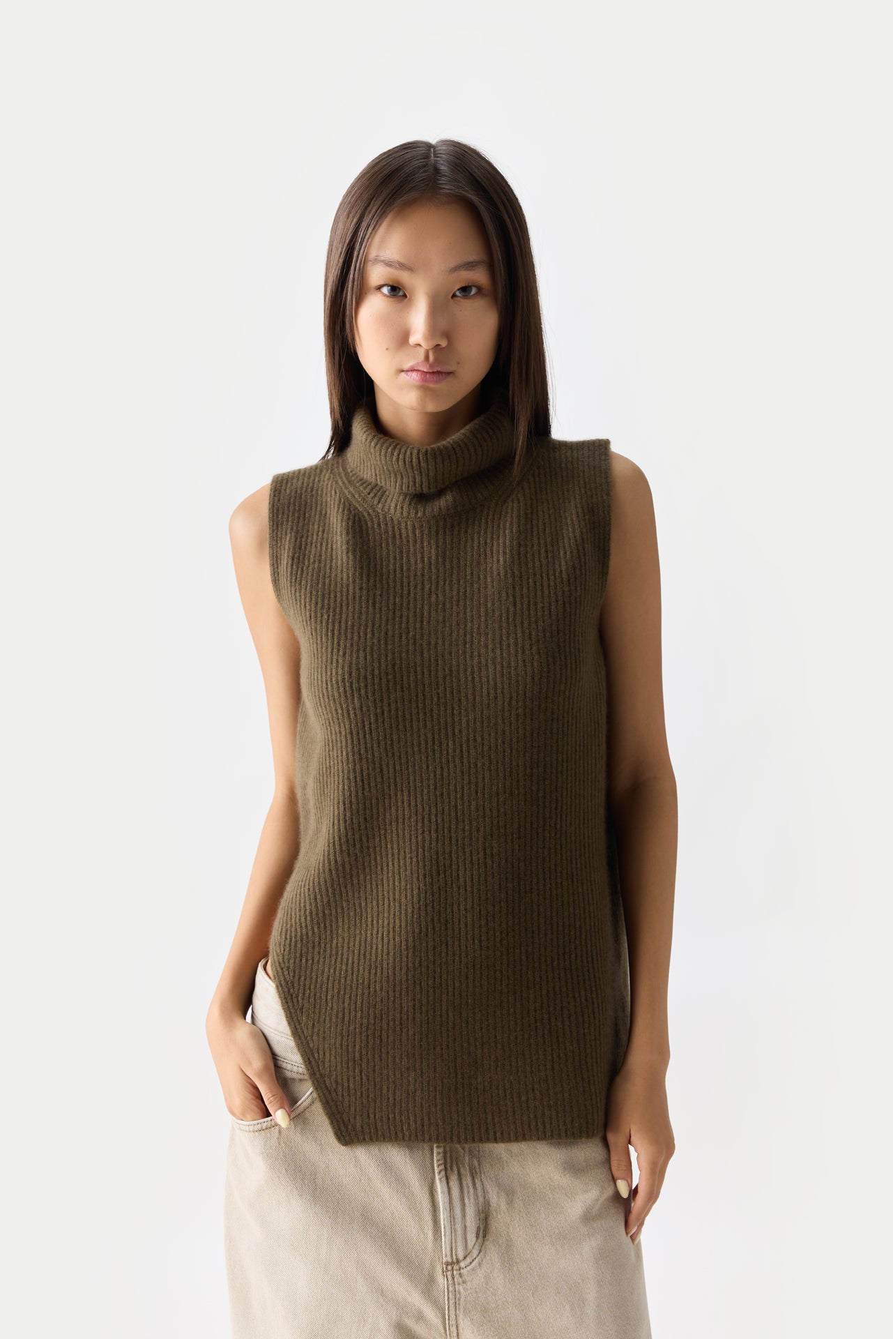 Turtle Neck Cashmere Vest