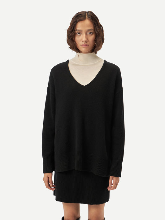 Women' Relaxed-Fit Cashmere V-Neck Sweater Black - Gobi Cashmere