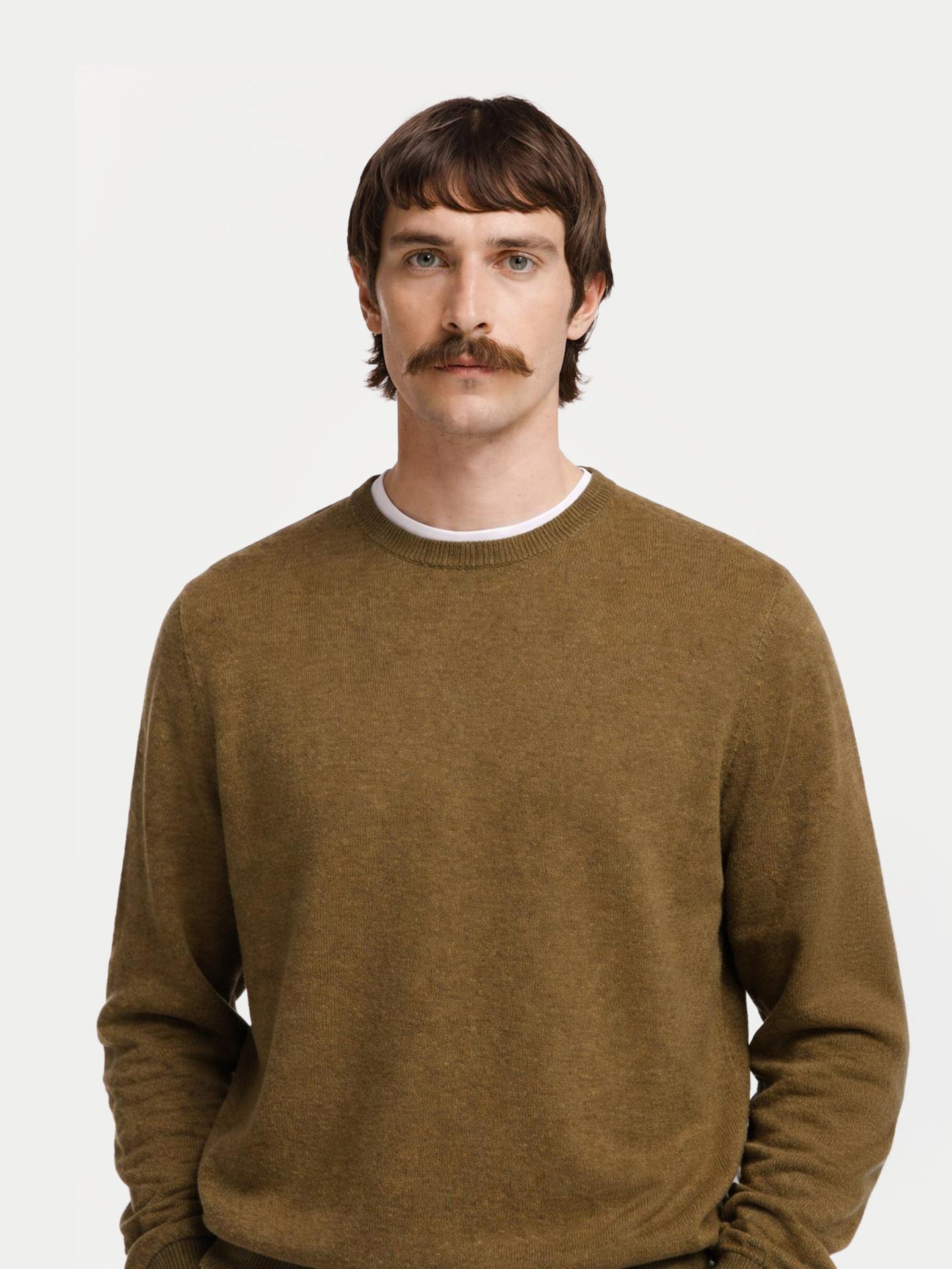 Essential Crewneck Cashmere Sweater Aloe - Gobi Cashmere