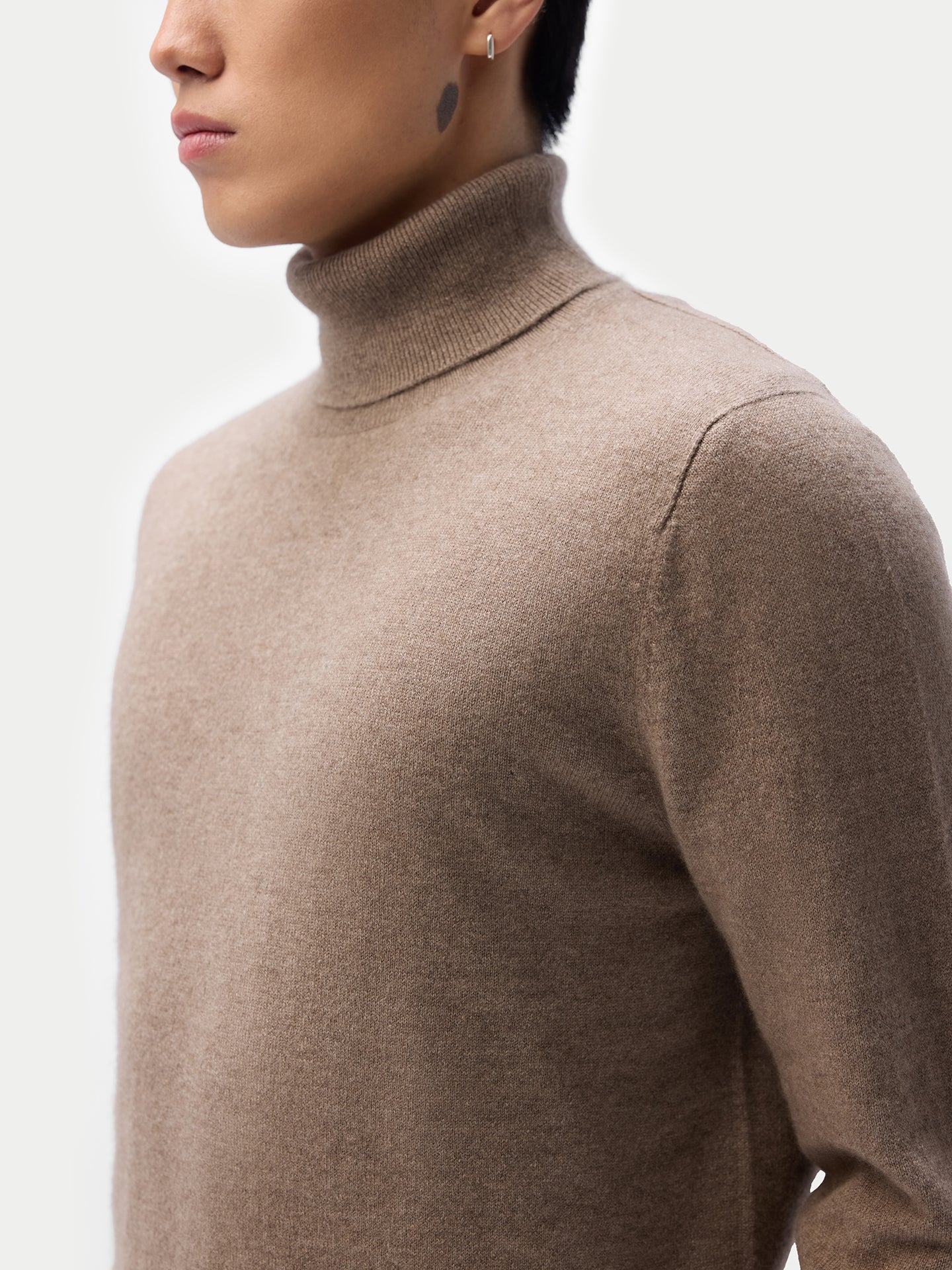 Organic Cashmere Turtleneck Sweater Essential