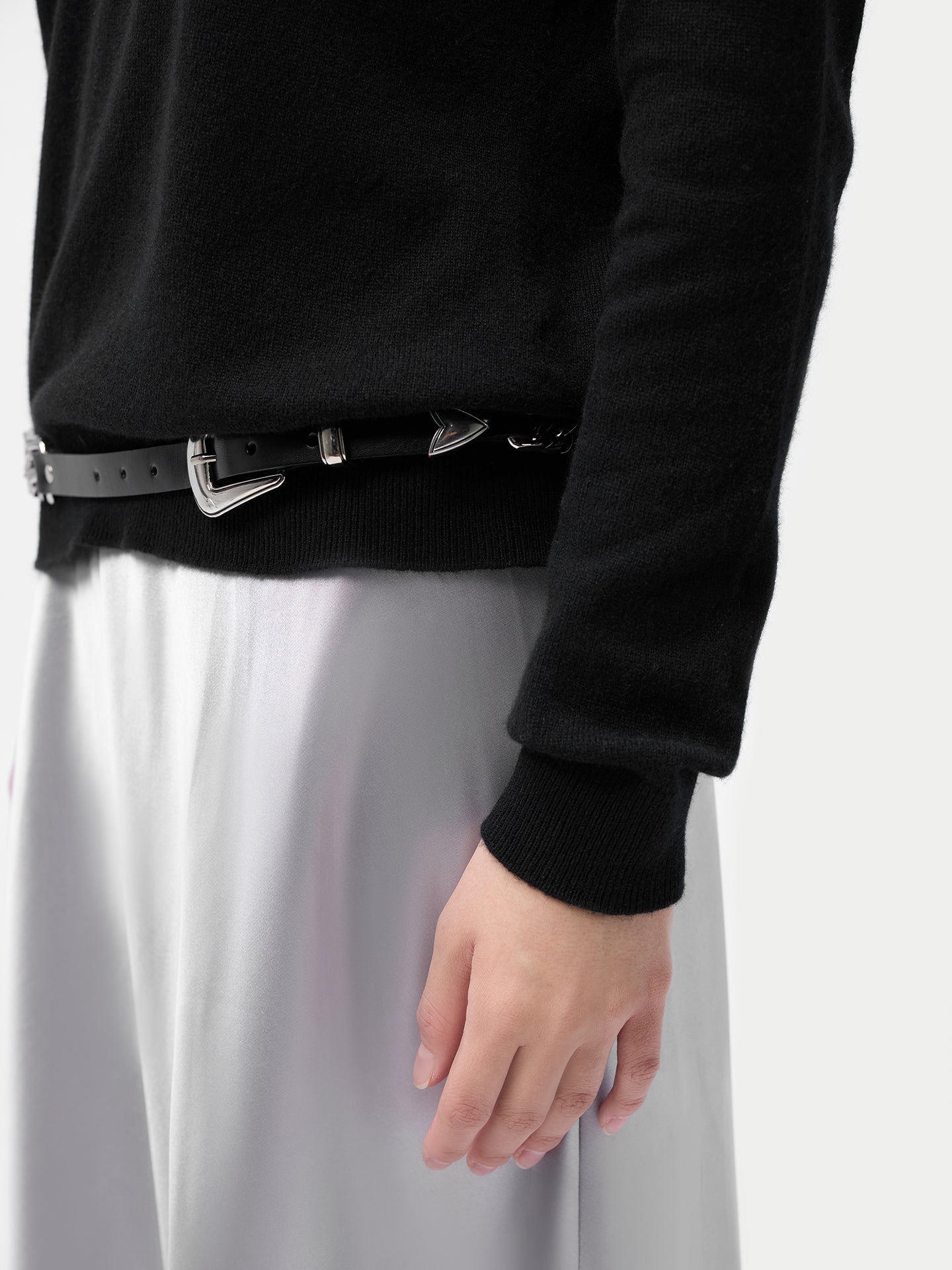 Essential Cashmere Mock Neck Sweater