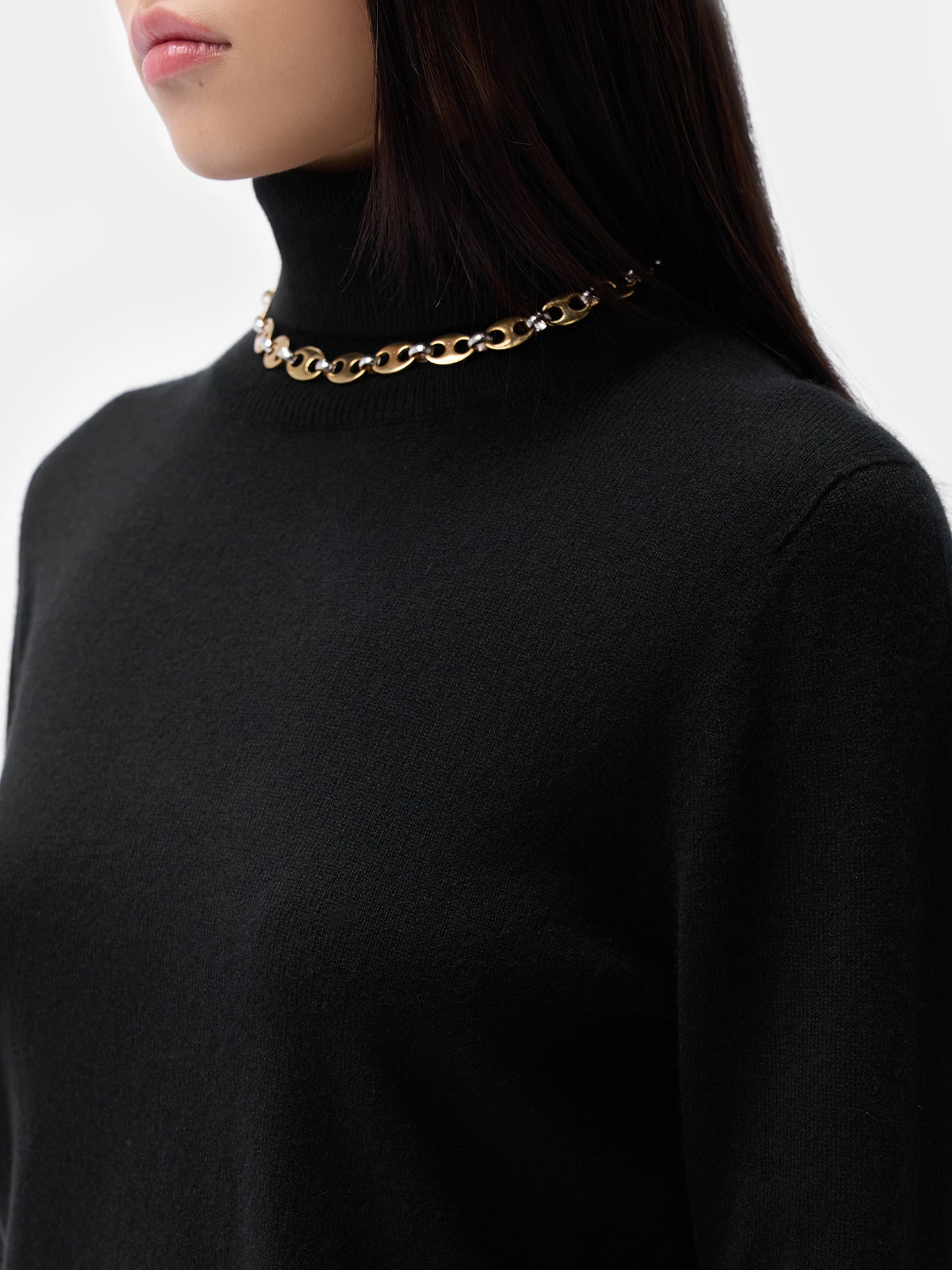 Essential Cashmere Turtleneck Sweater