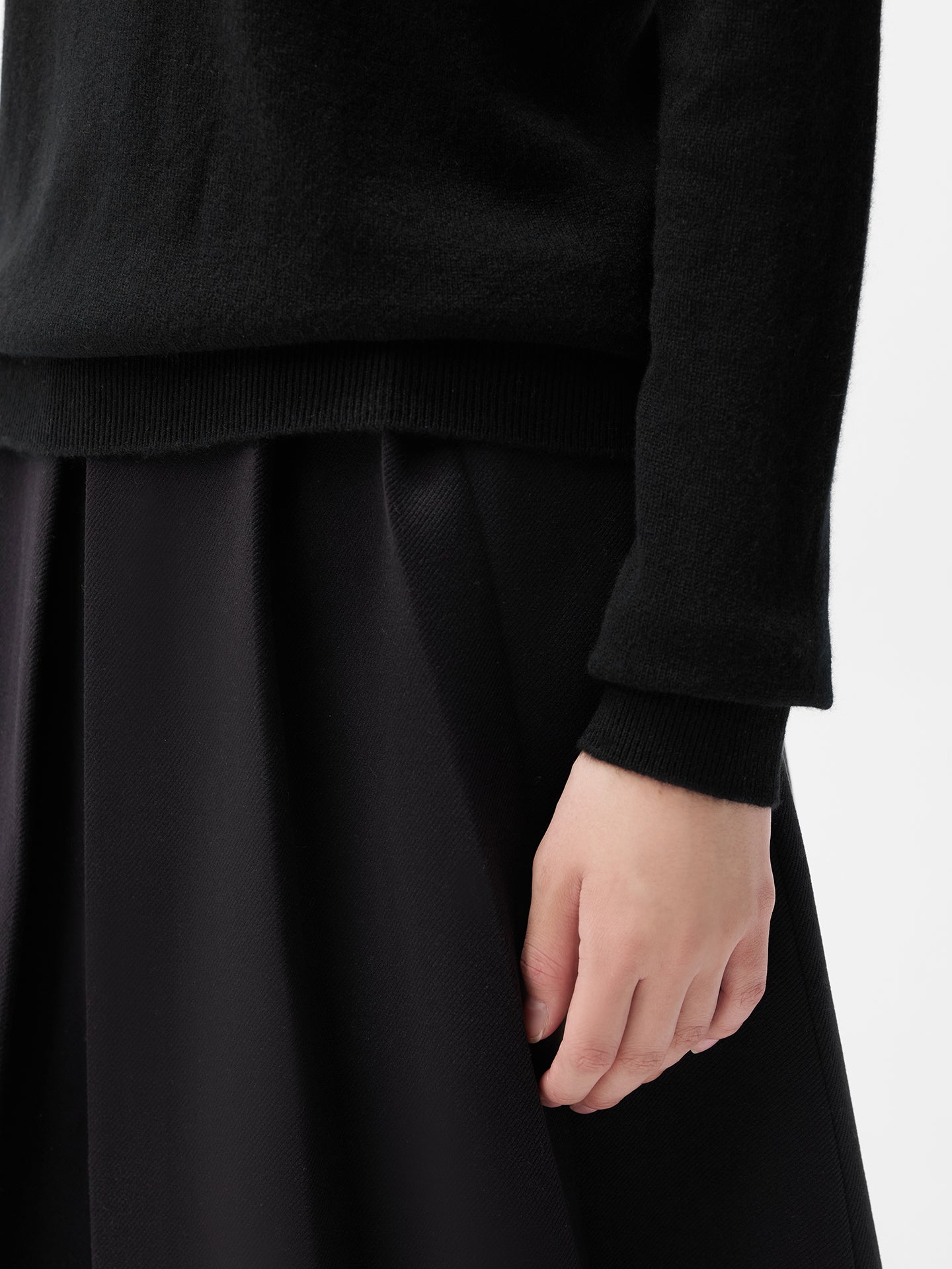 Essential Cashmere Turtleneck Sweater