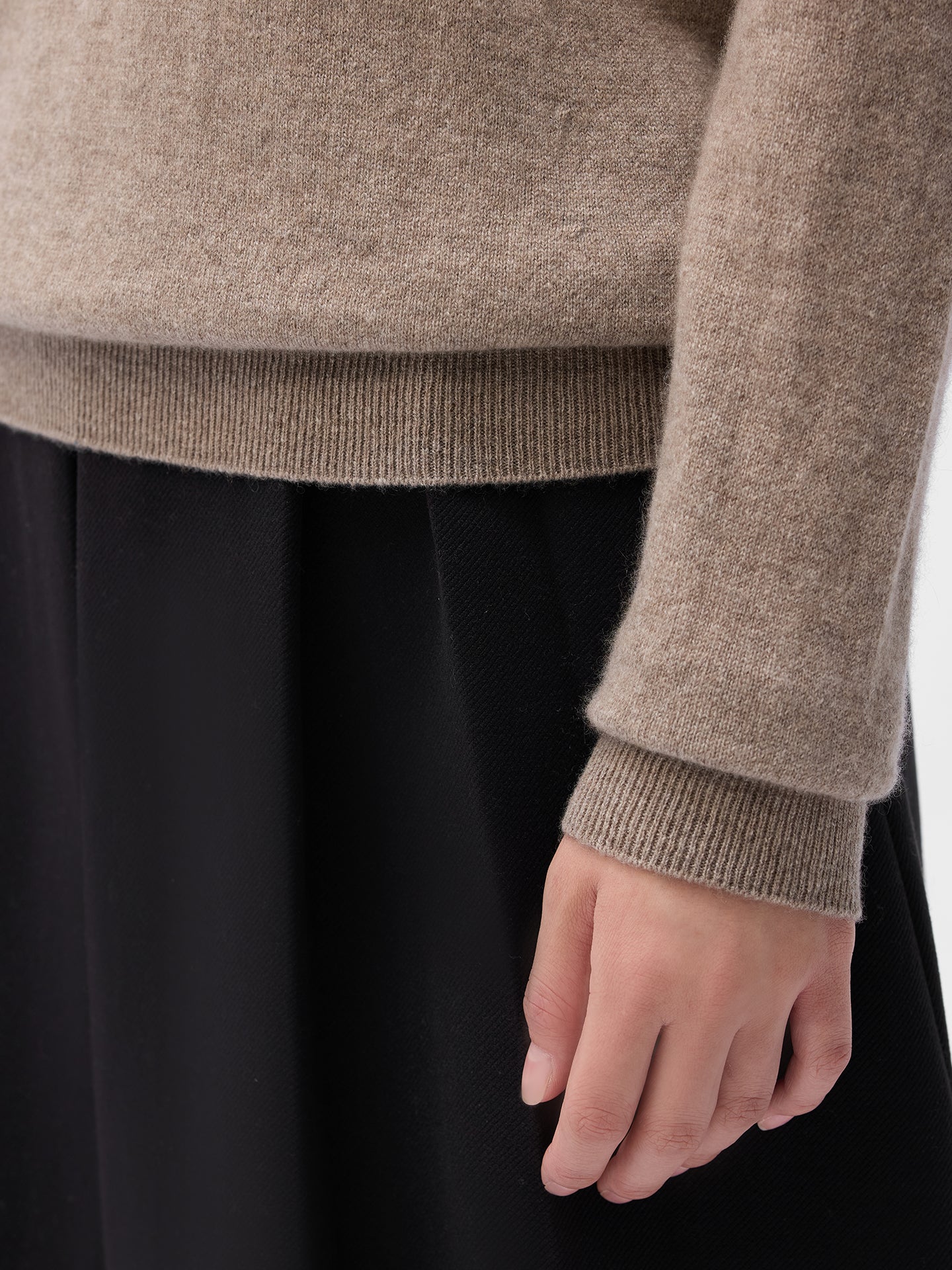 Essential Organic Colour Cashmere Crewneck Sweater