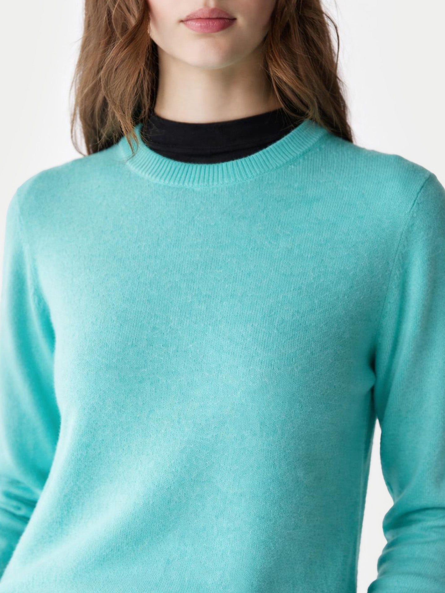 Essential Cashmere Crewneck Sweater Holiday - Gobi Cashmere