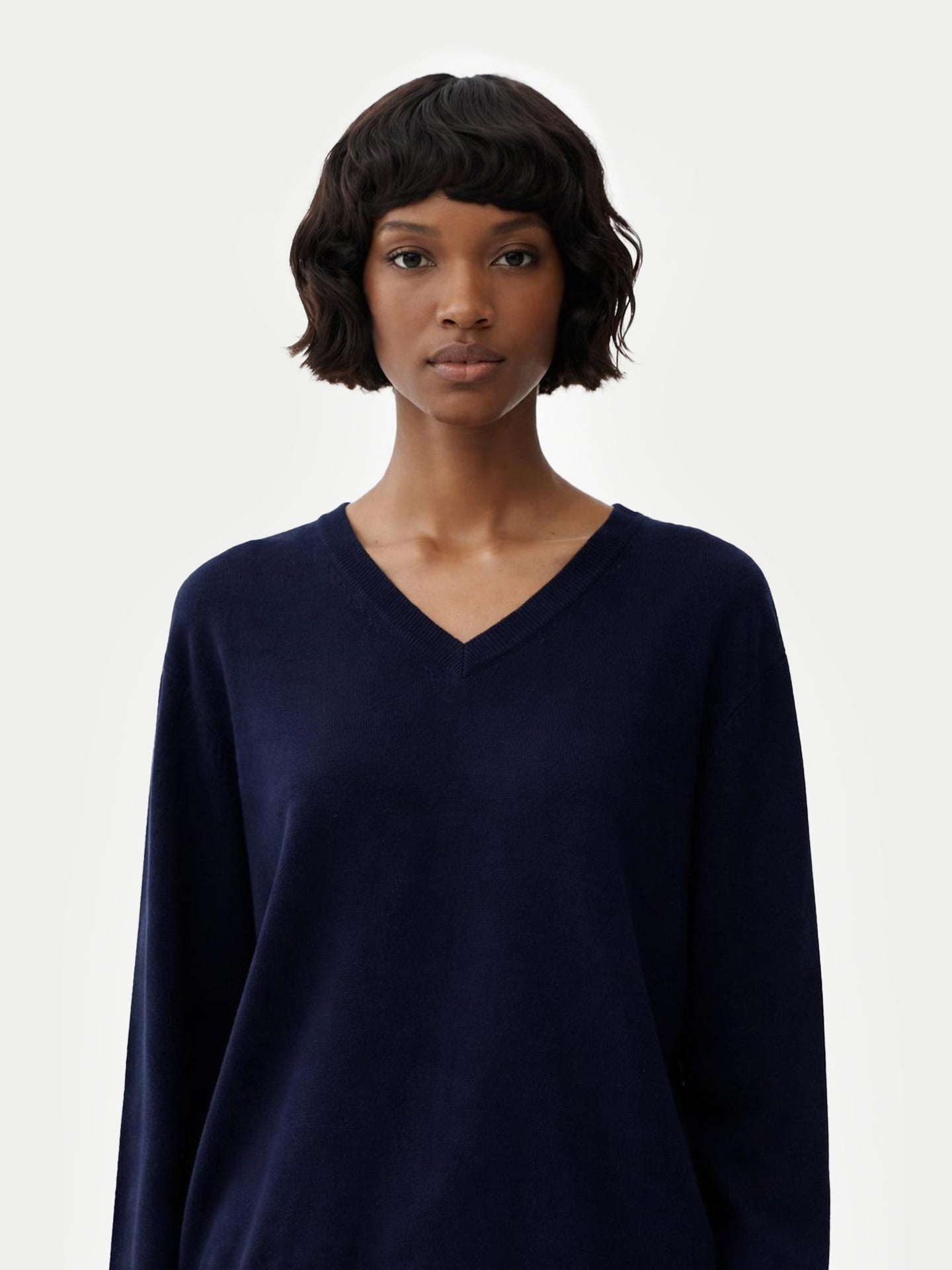 Essential Cashmere V-Neck Sweater Navy - Gobi Cashmere