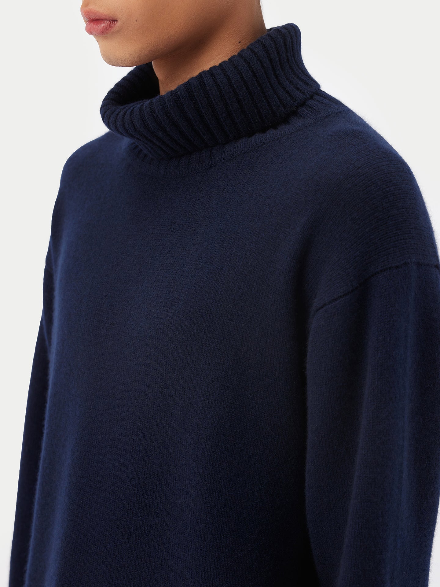 Men's Cashmere Turtleneck Navy - Gobi Cashmere